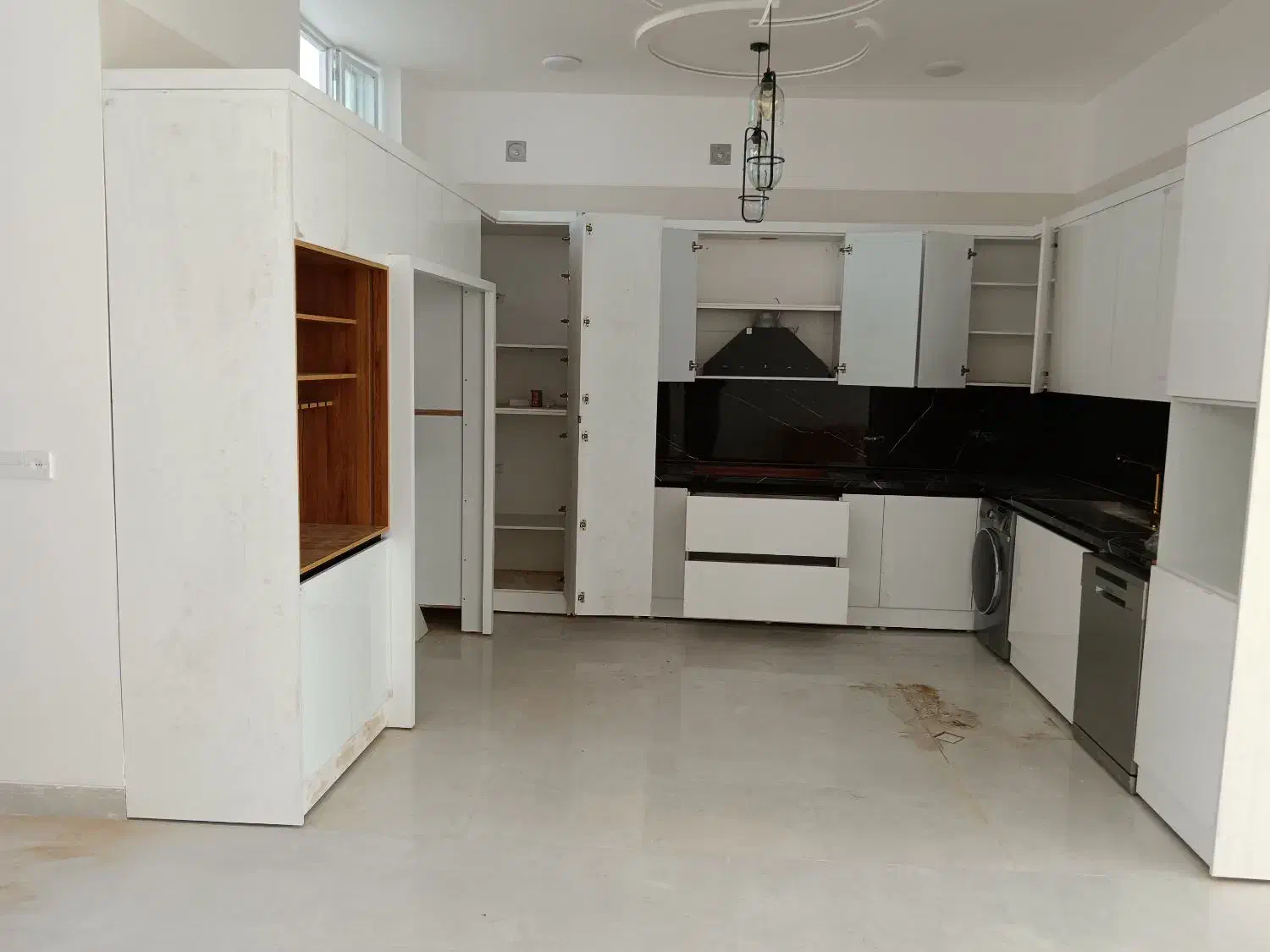 نصب کابینت. نصب خرده کاری|خدمات پیشه و مهارت|بافق, |دیوار