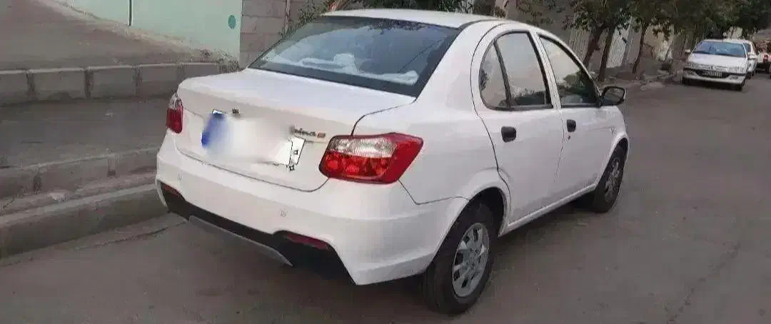 ساینا s|خودرو سواری و وانت|خرم‌آباد, |دیوار