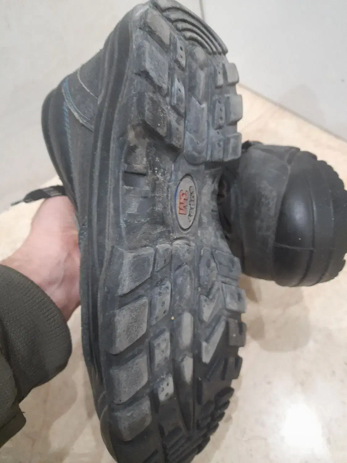 کفش کار پنجه اهنی ساق بلند چرم|کیف، کفش، کمربند|اصفهان, شهرک امام زمان|دیوار