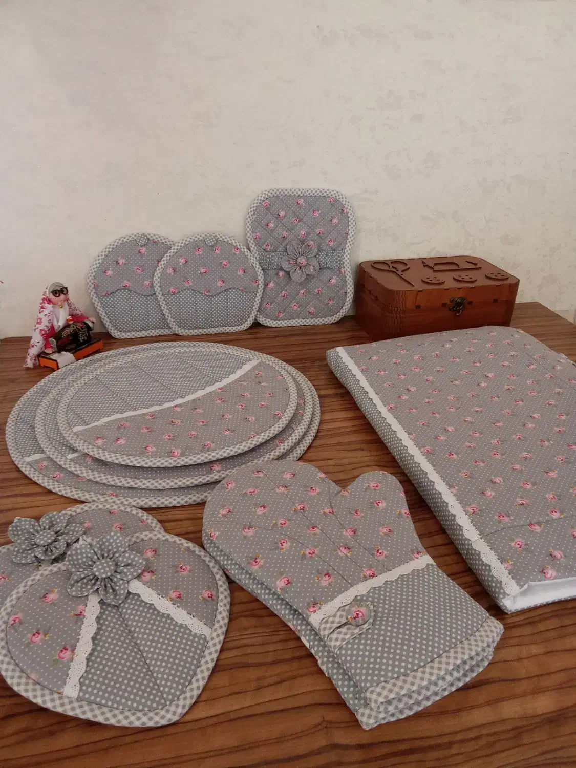 سرویس آشپزخونه عروس|سفره، حوله، دستمال آشپزخانه|مسجد سلیمان, |دیوار