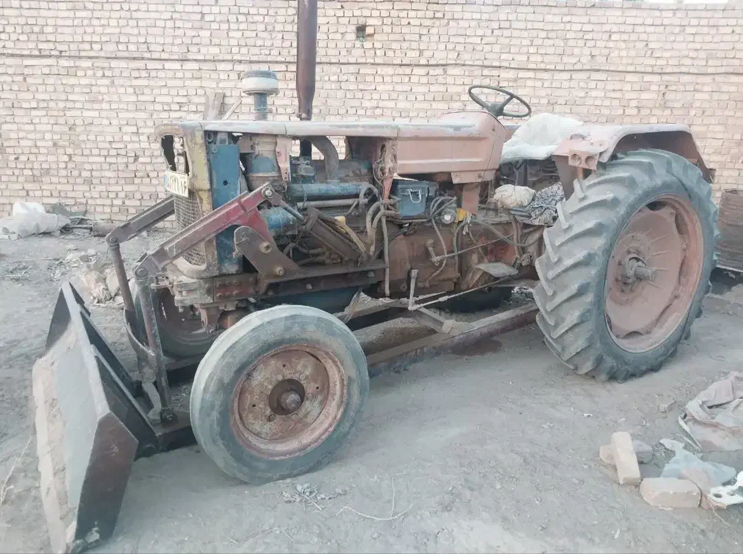 تراکتور رومانی|خودرو سنگین|قم, انصار‌الحسین|دیوار