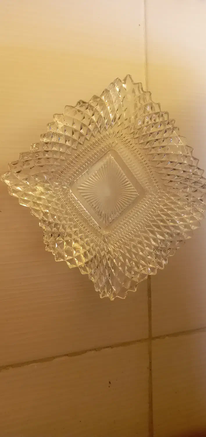 ظروف قدیمی|ظروف سرو و پذیرایی|شاهین‌شهر, شهرک گلدیس|دیوار