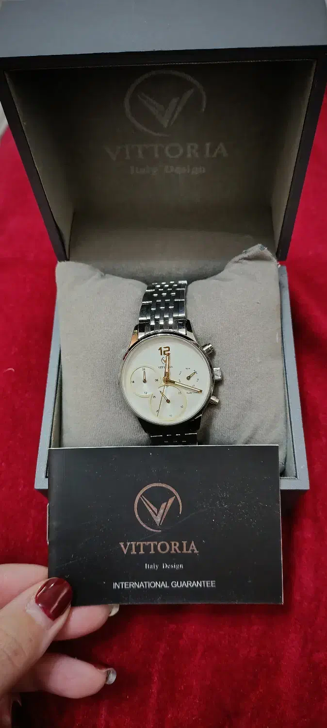 ساعت زنانه ویتوریا شناسنامه دار|ساعت|تهران, خواجه نظام الملک|دیوار