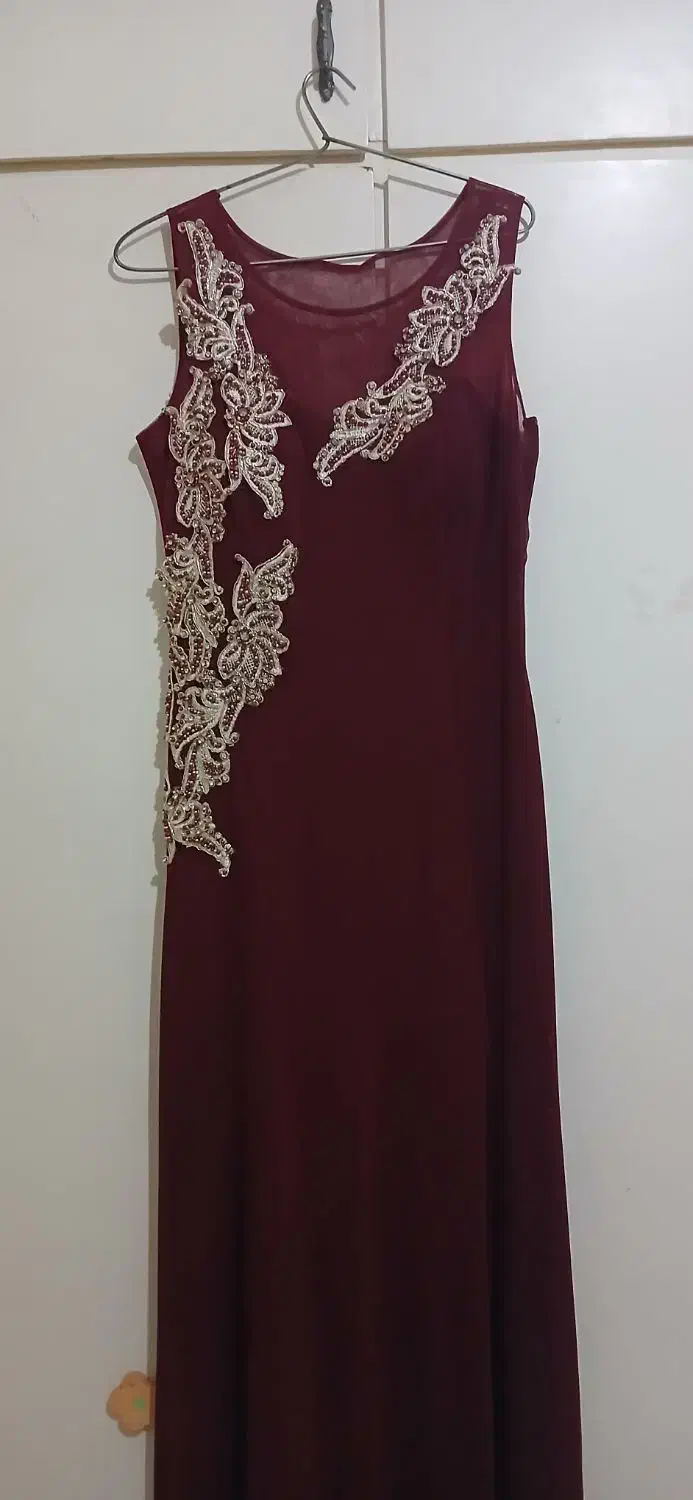 یک عدد پیراهن مجلسی.. قیمت 2000000 تومن|لباس|بابل, |دیوار