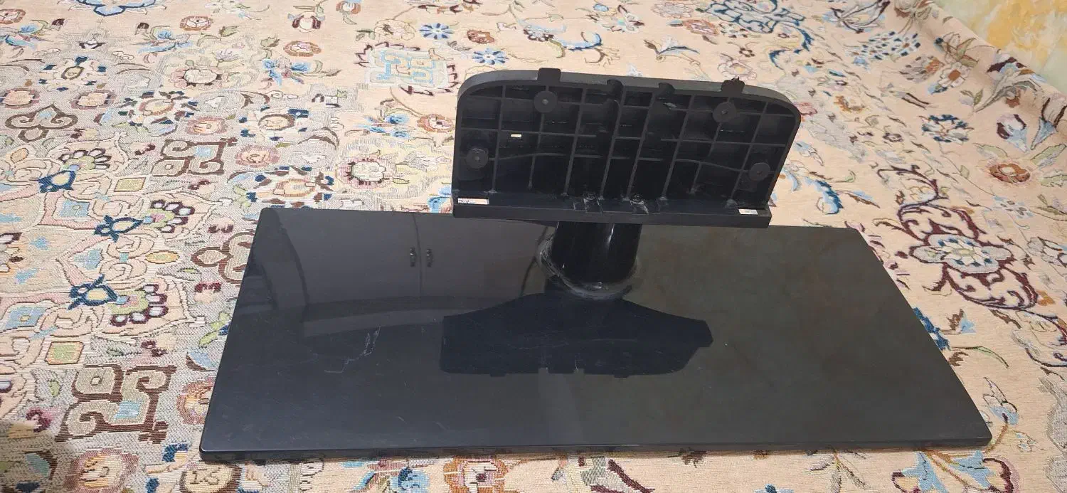 پایه تلویزیون|تلویزیون و پروژکتور|قم, صفاشهر|دیوار