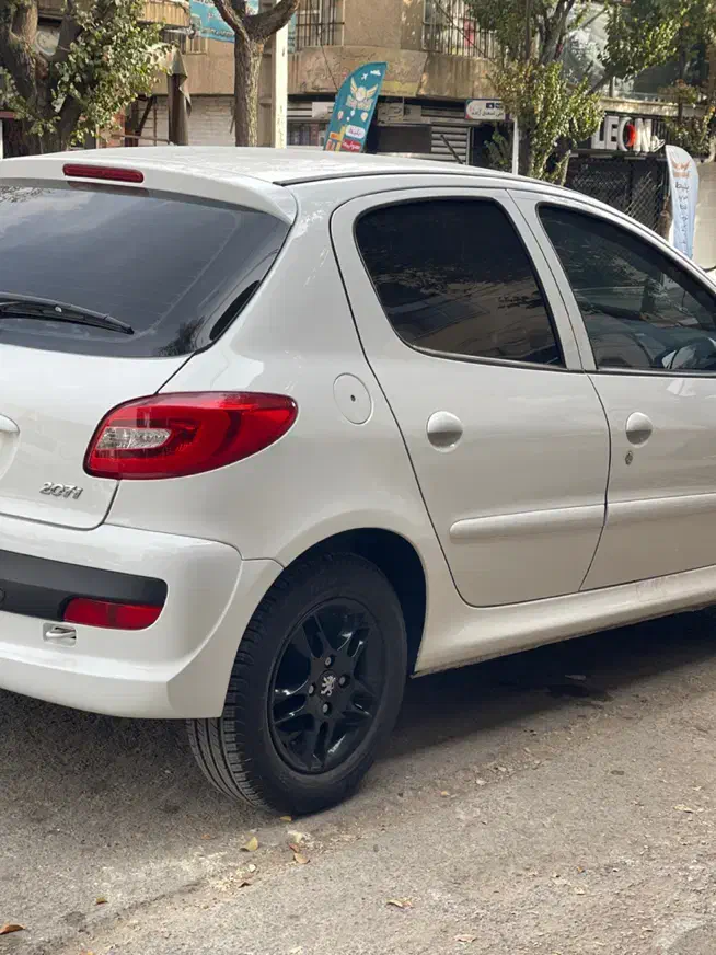 ۲۰۷ مدل۱۴۰۳ استاندارد۸۵گانه|خودرو سواری و وانت|لنجان, |دیوار