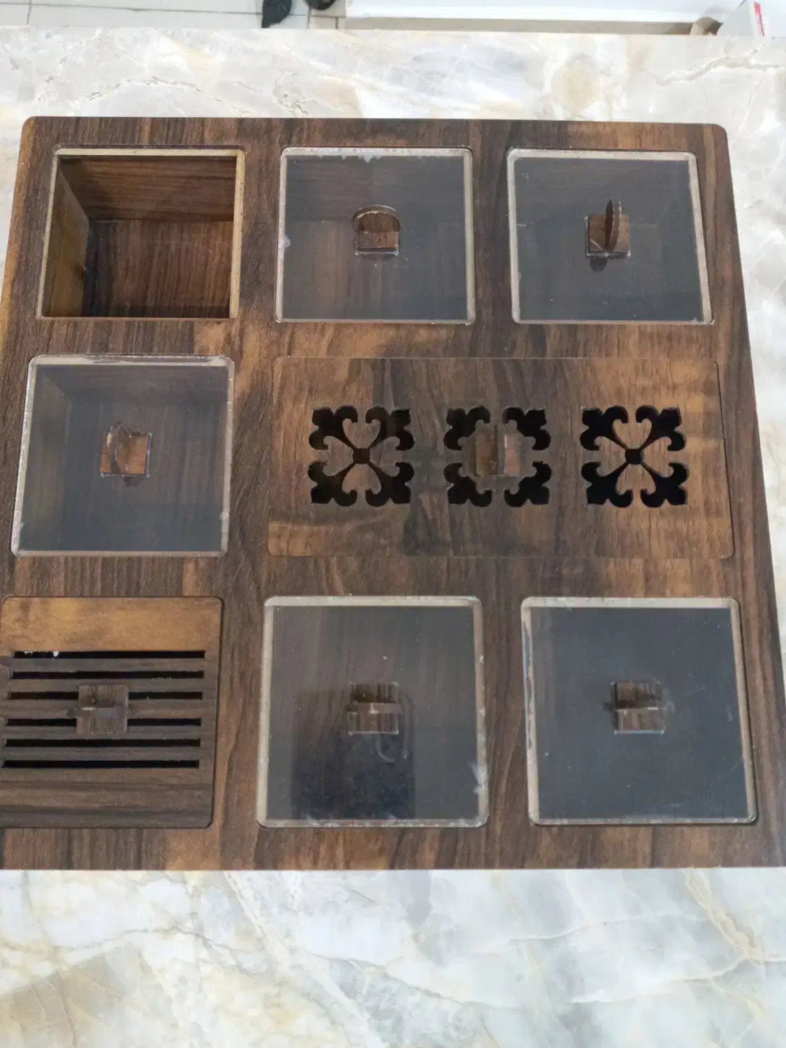 ظروف پذیرایی|ظروف سرو و پذیرایی|رشت, باهنر|دیوار