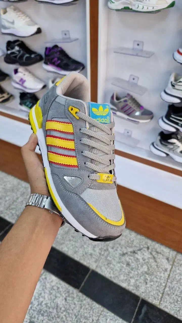 کفشzx750آدیداس سایز41،42،43موجوده|کیف، کفش، کمربند|فسا, |دیوار