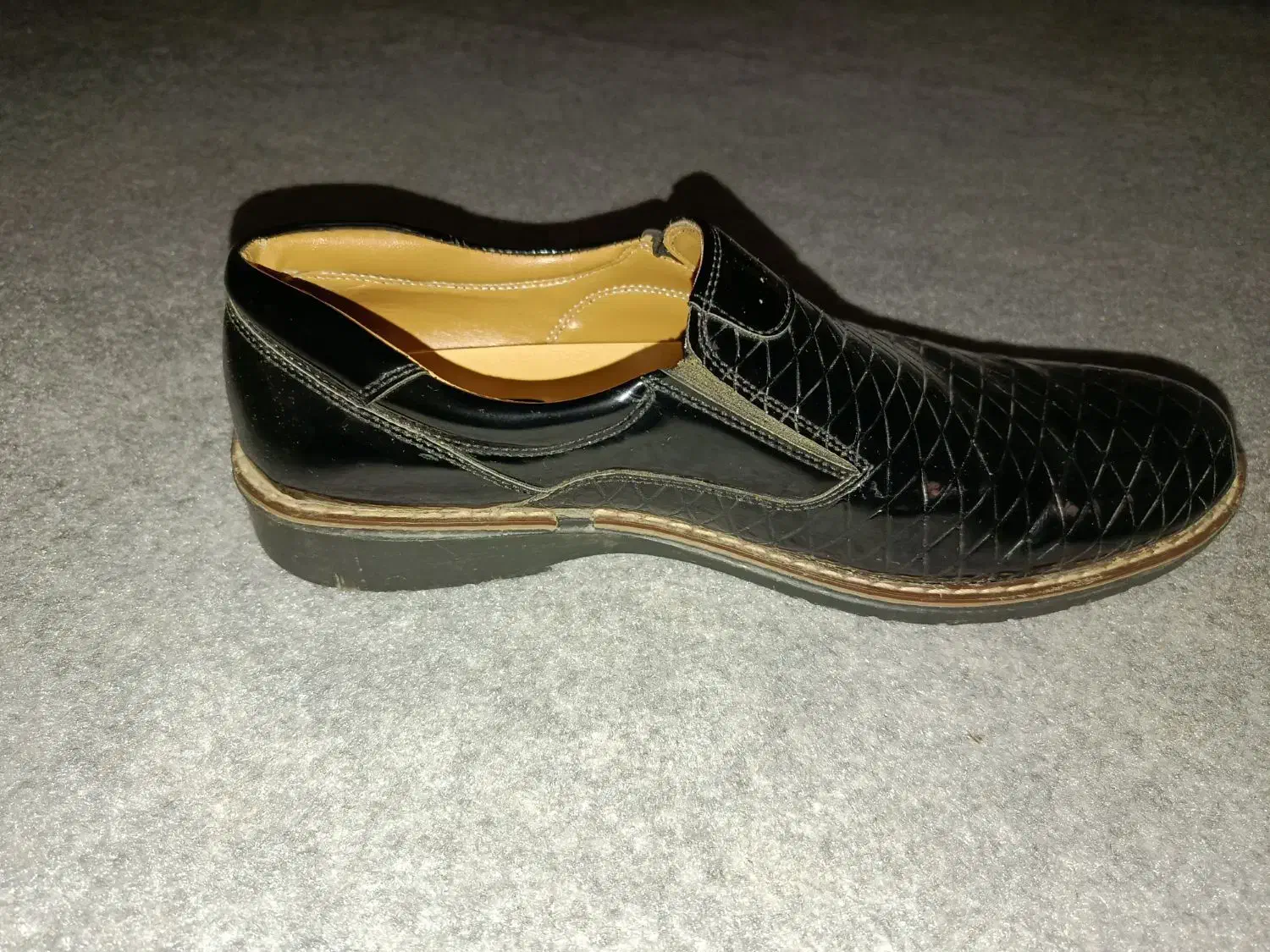 کفش|کیف، کفش، کمربند|بوکان, |دیوار