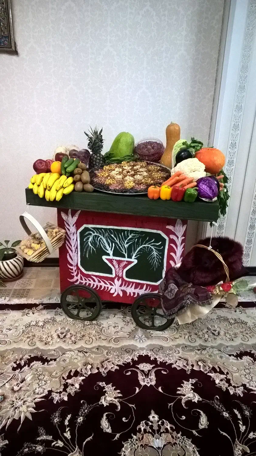 گاری شب یلدا. چرخ متحرک|صنایع دستی و سایر لوازم تزئینی|قم, دانش|دیوار