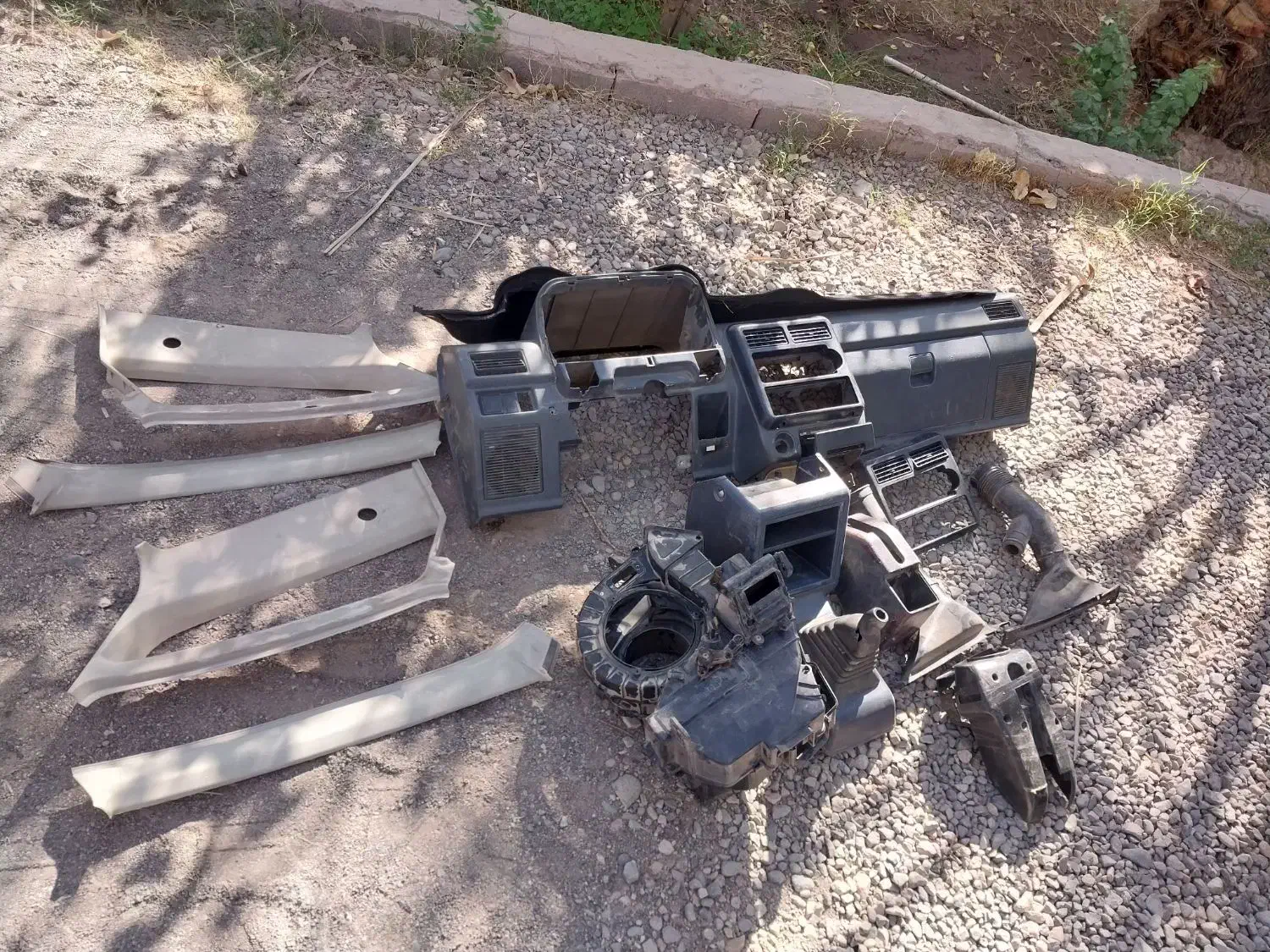 داشبورد قدیم|قطعات یدکی و لوازم جانبی|بم, |دیوار