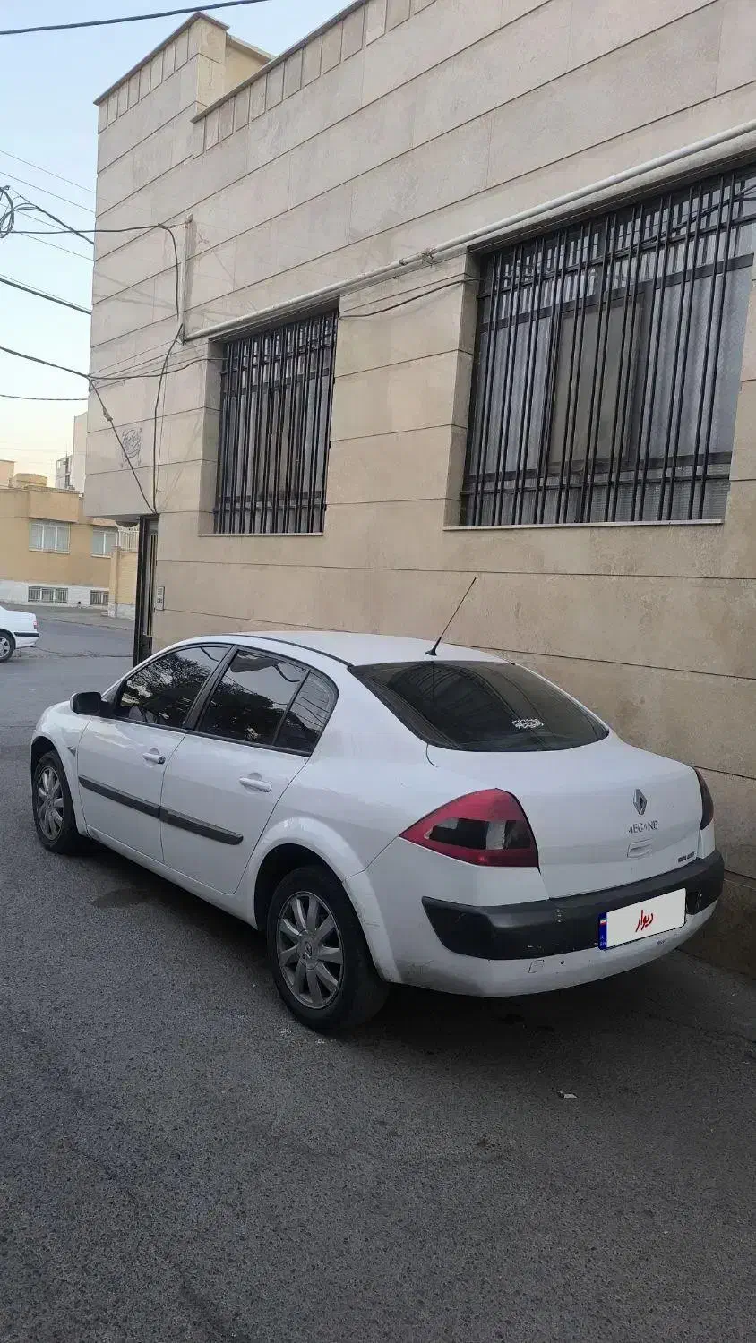 مگان ۲۰۰۰ اتومات مدل ۹۱|خودرو سواری و وانت|قم, میدان نو|دیوار