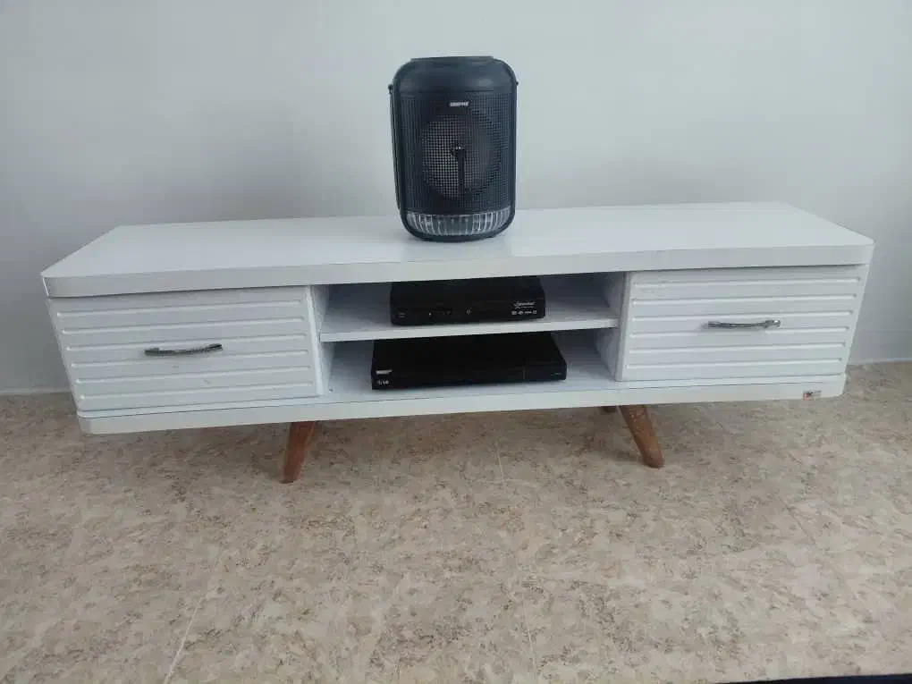 میزتلویزیون چوب کاما سالم|میز تلویزیون|درگهان, |دیوار