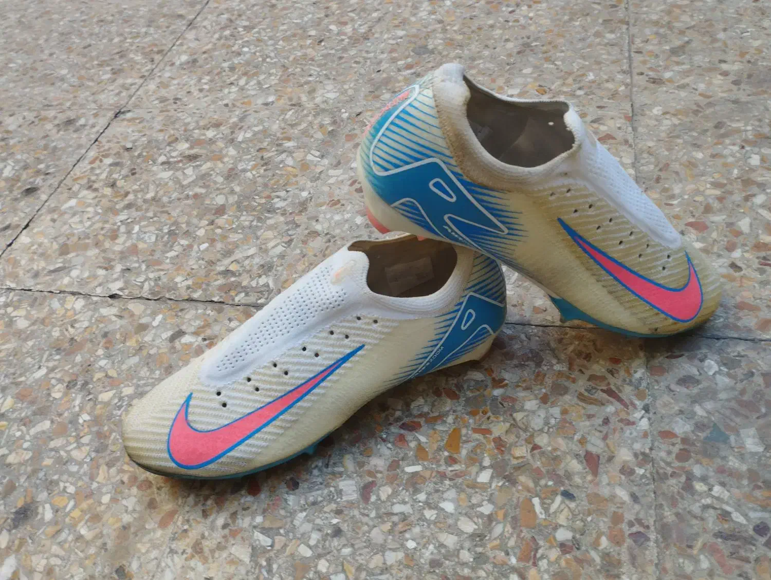 کفش استوک ایرزوم نو سایز44|کیف، کفش، کمربند|خرمآباد, |دیوار