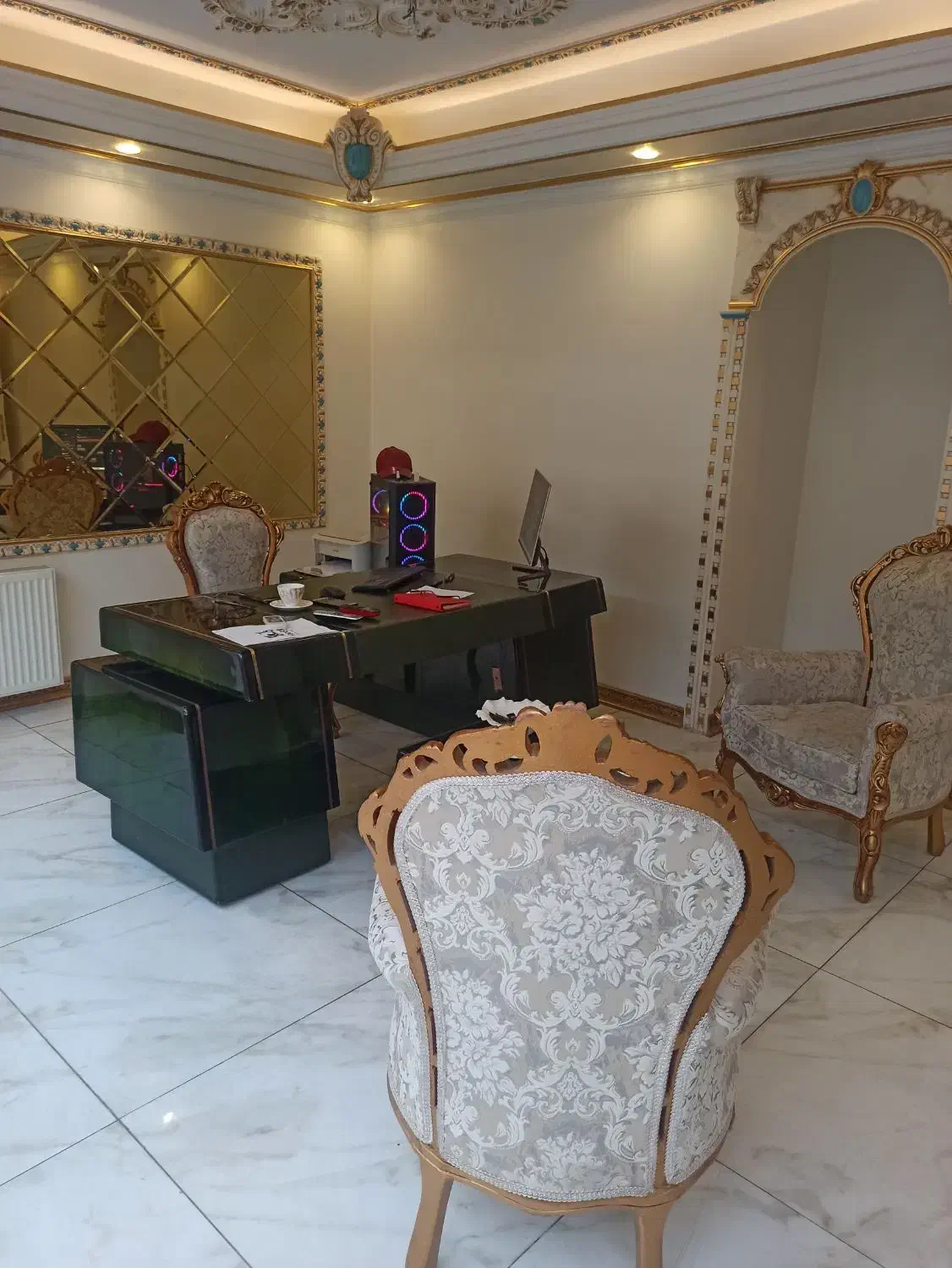 منشی اداری خانم در دفتر رسمی و محیط کاری استاندارد|استخدام مالی، حسابداری، حقوقی|تهران, عباس‌آباد|دیوار