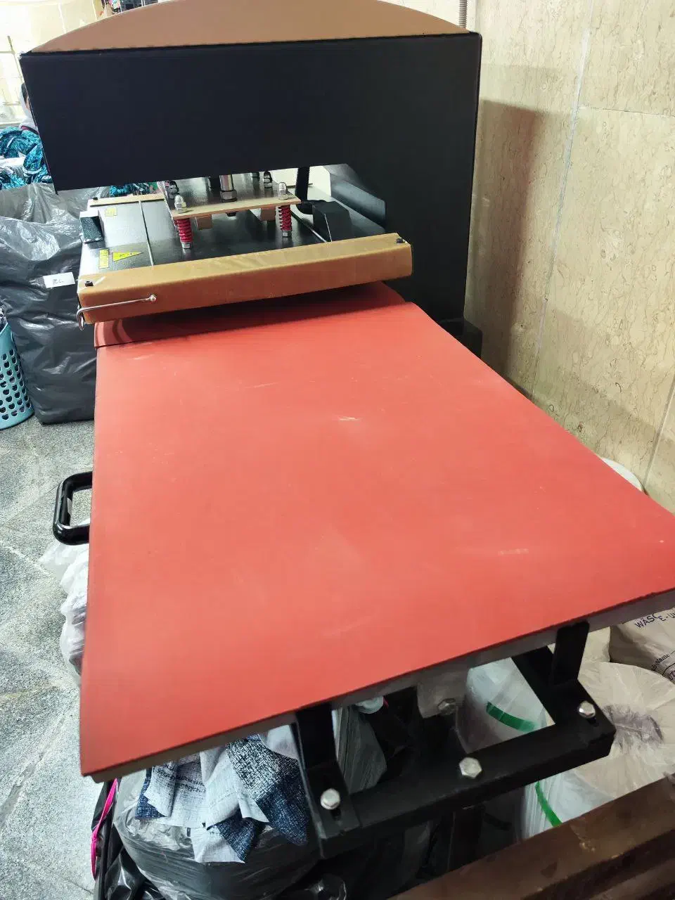 دستگاه پرس حرارتی صنعتی|ماشینآلات صنعتی|تهران, خانی آباد نو جنوبی|دیوار