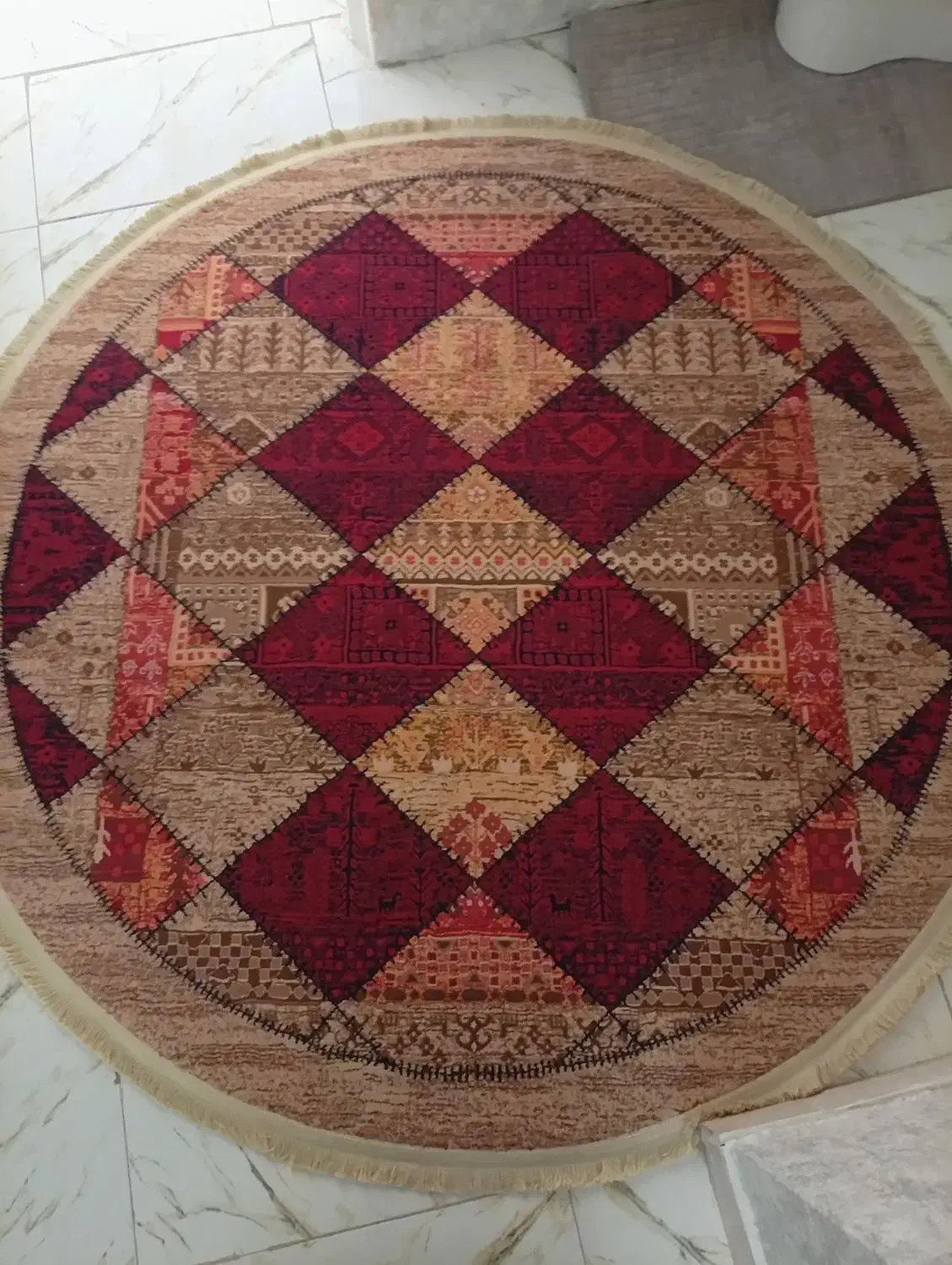 قالیچه دایره نو چند ماهه خریدم|فرش|هشتگرد, فاز ۳ مهستان|دیوار