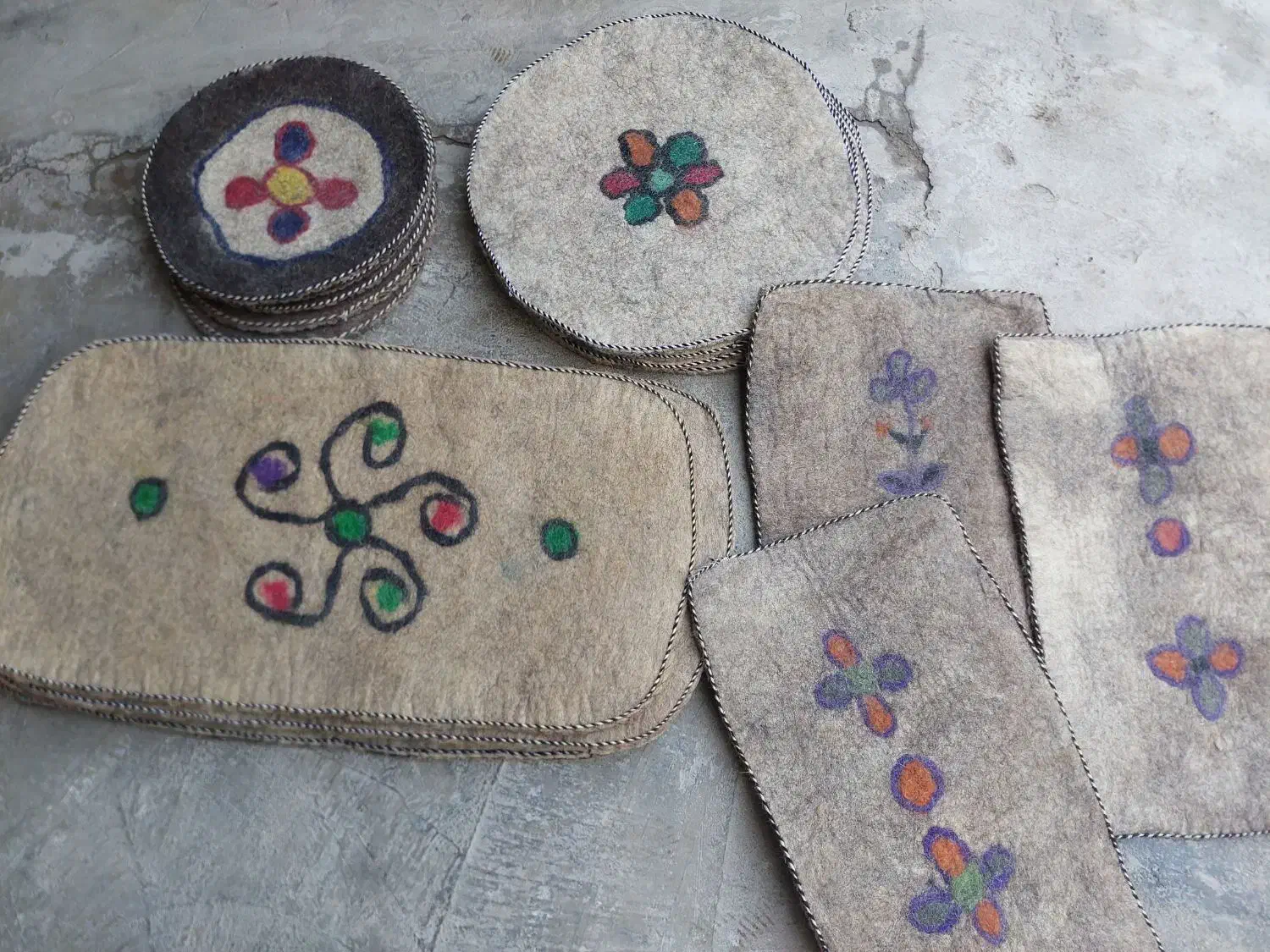 نمد پشمی|صنایع دستی و سایر لوازم تزئینی|گنبد کاووس, |دیوار