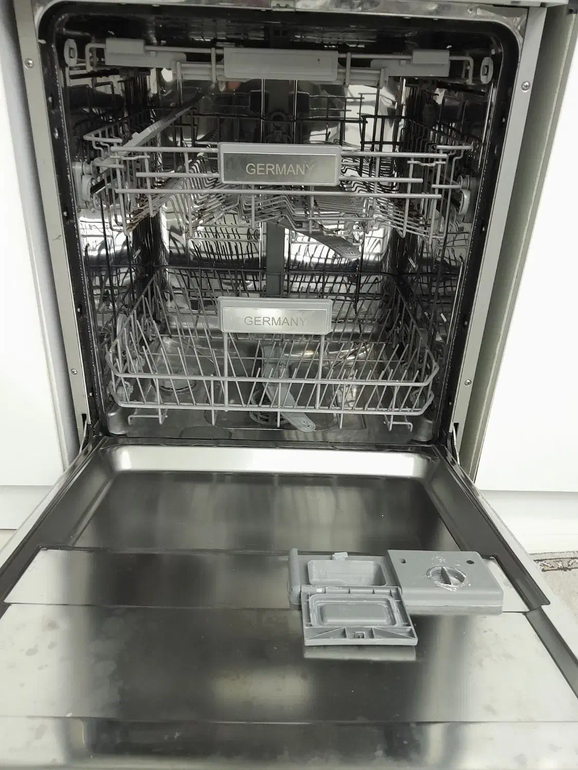 ظرفشویی با سه سال کار کرد|ماشین ظرفشویی|بندر انزلی, عباس آباد|دیوار