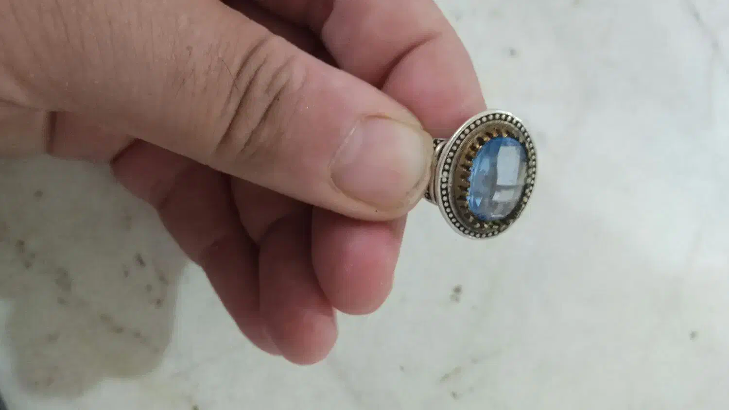 توپاز ابی|جواهرات|زابل, |دیوار