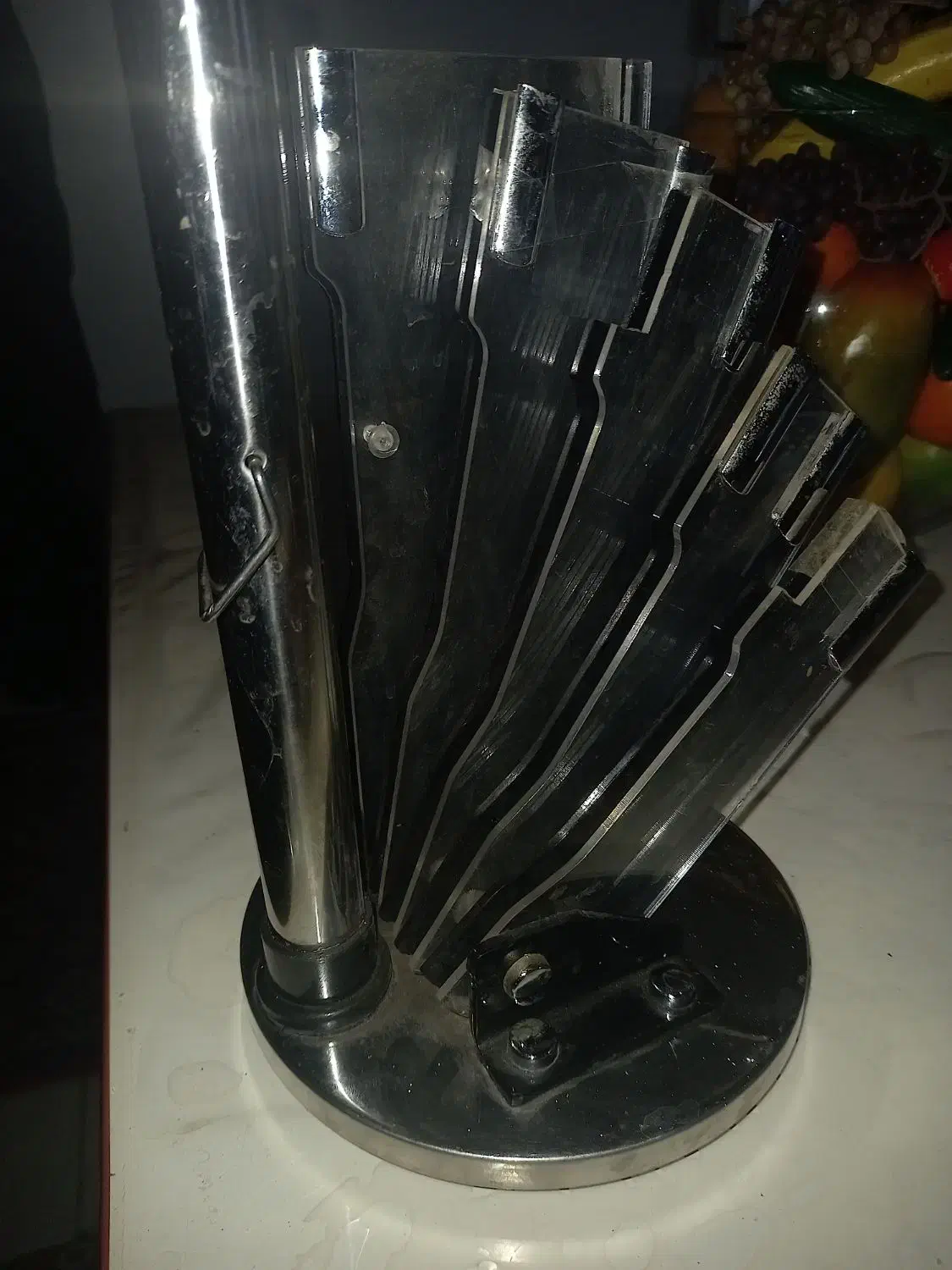 استند چاقو|اشیا|قم, پردیسان|دیوار