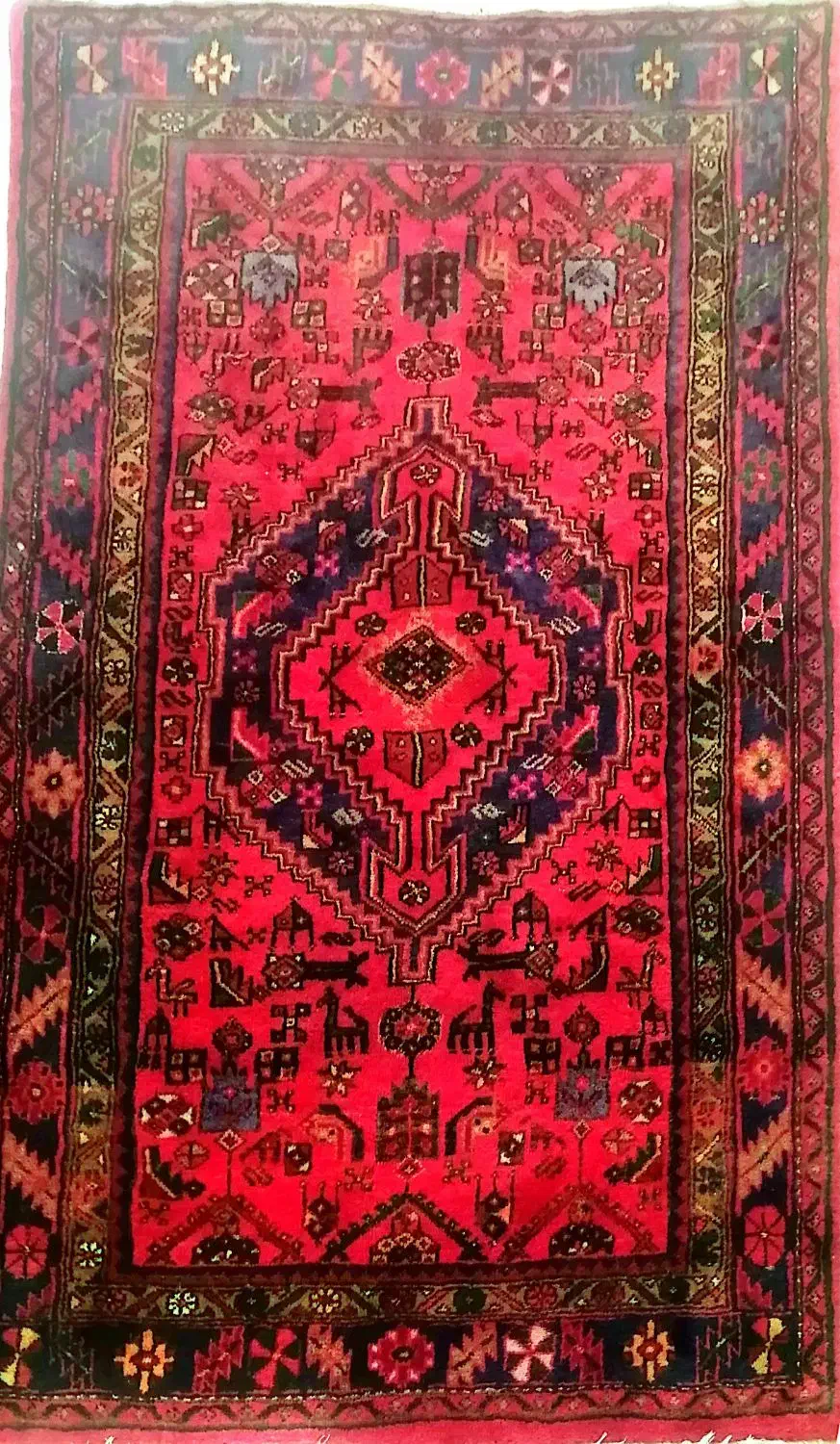 فرش دست بافت هر کدام از نوع خود بی نظیر|فرش|بروجرد, |دیوار