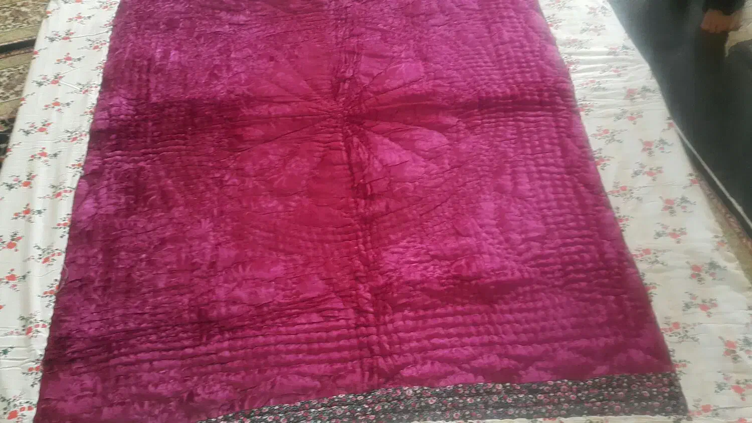 لحاف|رختخواب، بالش، پتو|کرمانشاه, |دیوار