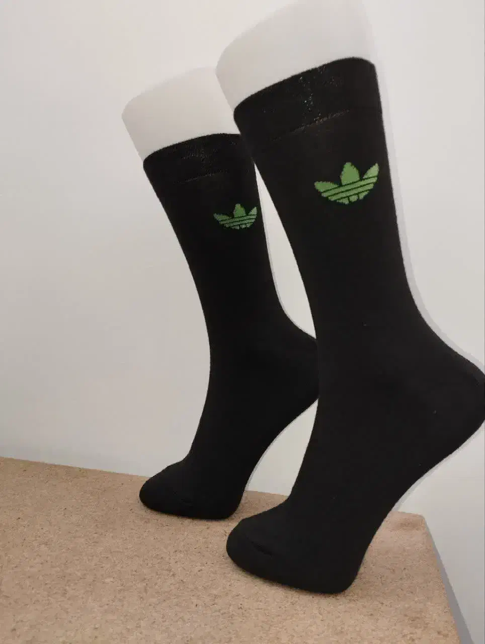 جوراب|لباس|قم, نیروگاه|دیوار