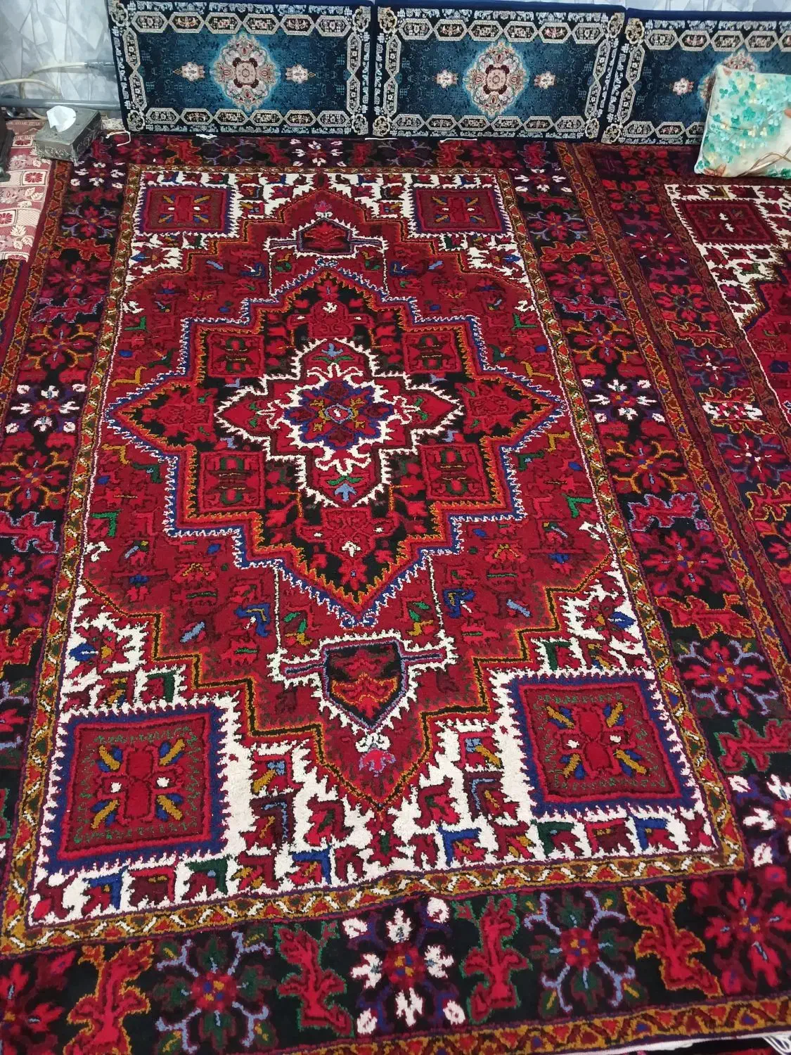 فرش دستبافت شش متری|فرش|اهر, |دیوار