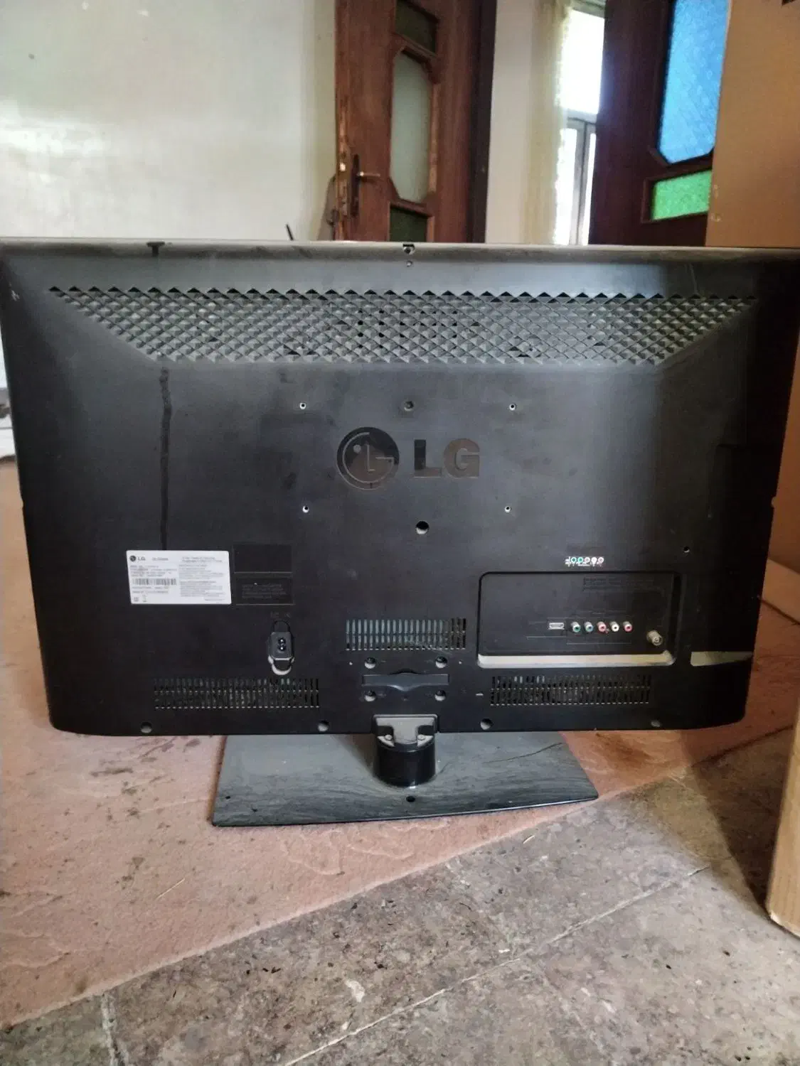 تلوزیون ۳۲  پنج تومن|تلویزیون و پروژکتور|نورآباد, |دیوار