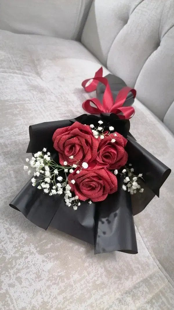 دسته گل رز سه شاخه|گل مصنوعی|خوی, |دیوار