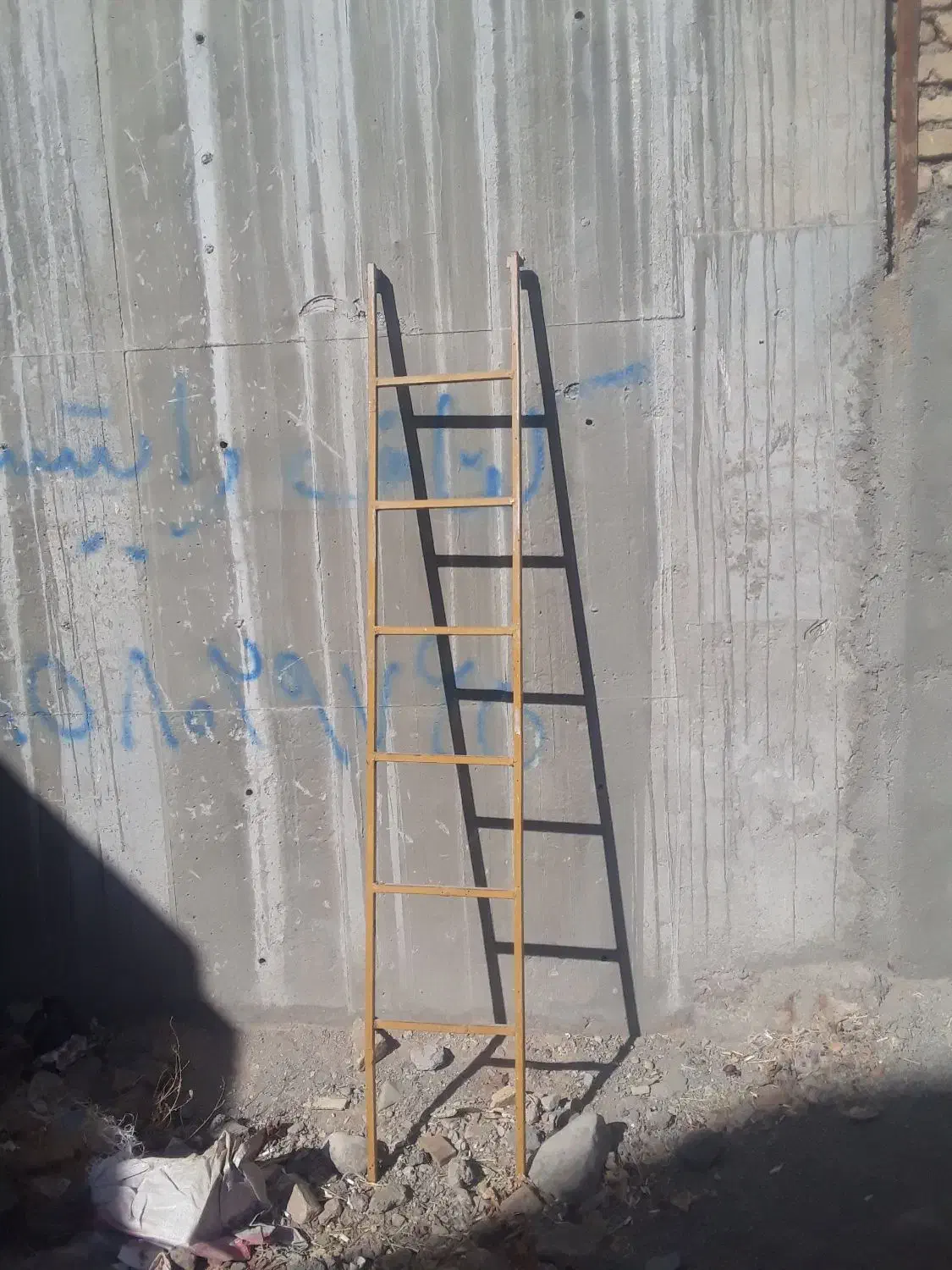 نردبان اهنی|ابزارآلات|تربت‌حیدریه, یحیی آباد|دیوار