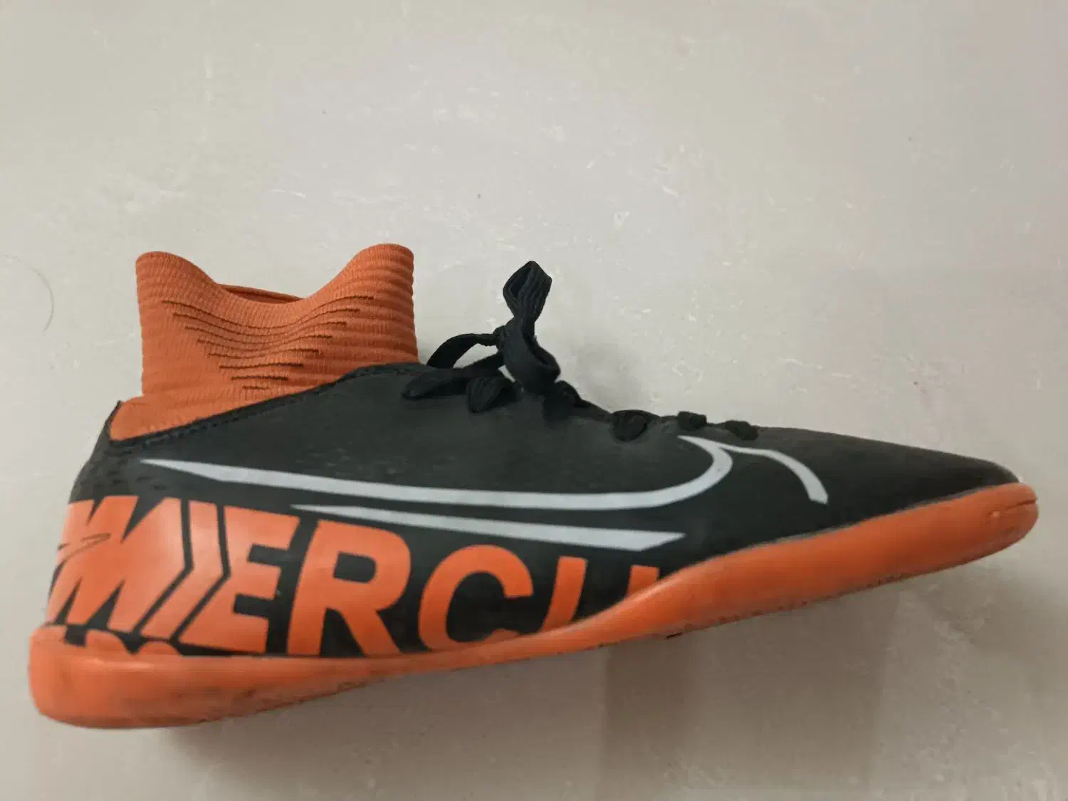 کفش فوتبال سالنی|کیف، کفش، کمربند|شهریار, شهریار|دیوار