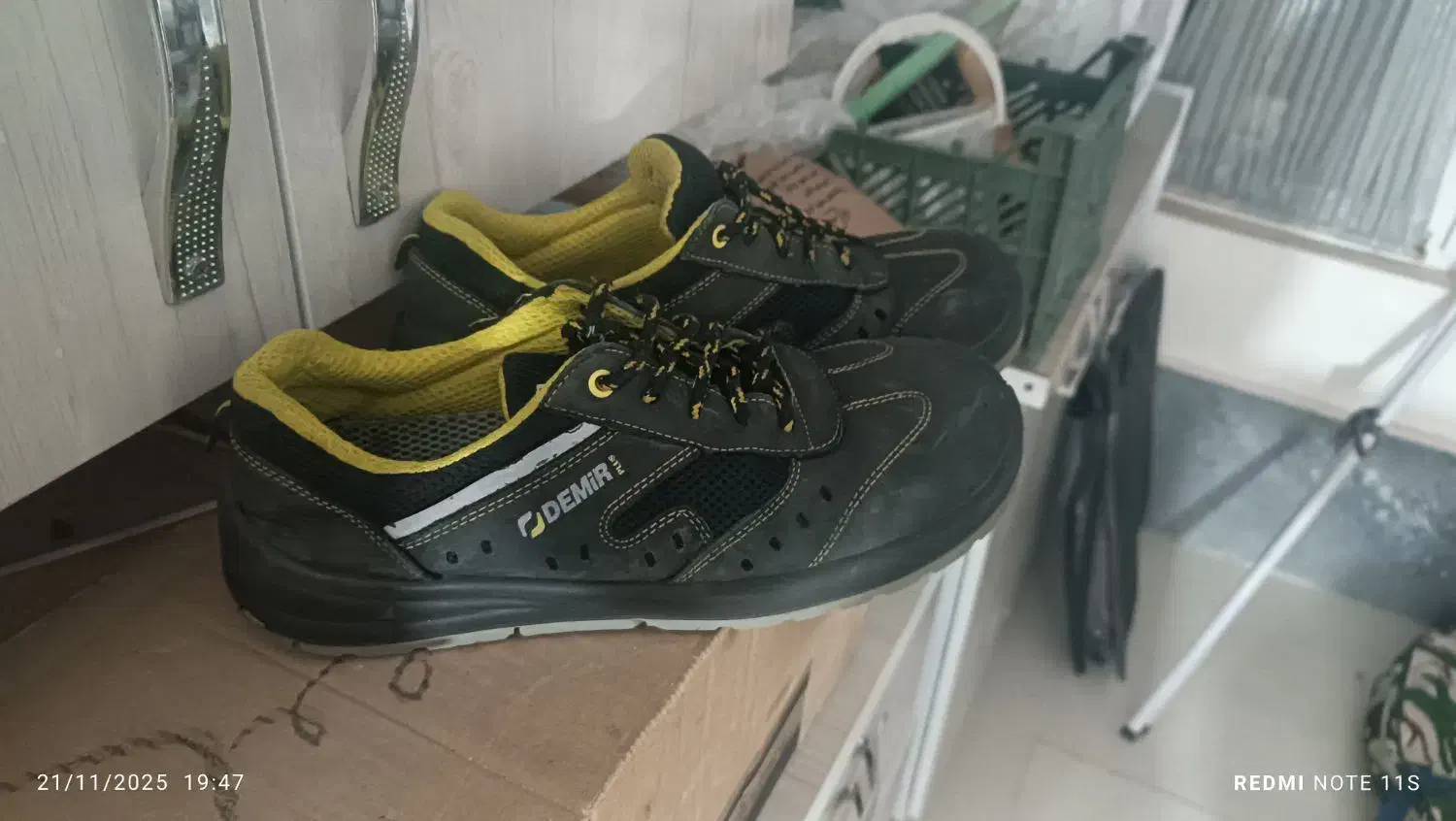 کفش کار دمیر بسیار نرم و طبی سایز ۴۳|کیف، کفش، کمربند|ساوه, |دیوار