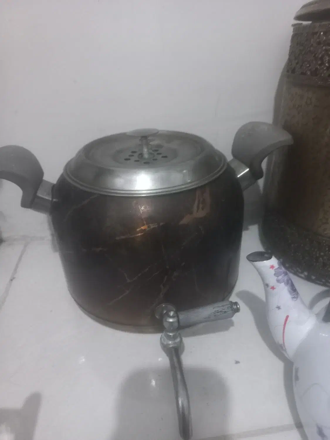 چندتاکتری روحی۱۲۰تومن قوری طلایی استیل عربی|قوری، کتری، قهوهساز دستی|تهران, جوادیه|دیوار