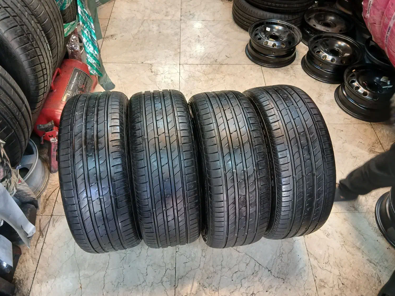 لاستیک روستون 22۵/۵۵/۱۶ ماکسیما جیلی سراتو|قطعات یدکی و لوازم جانبی|تهران, تهرانپارس شرقی|دیوار