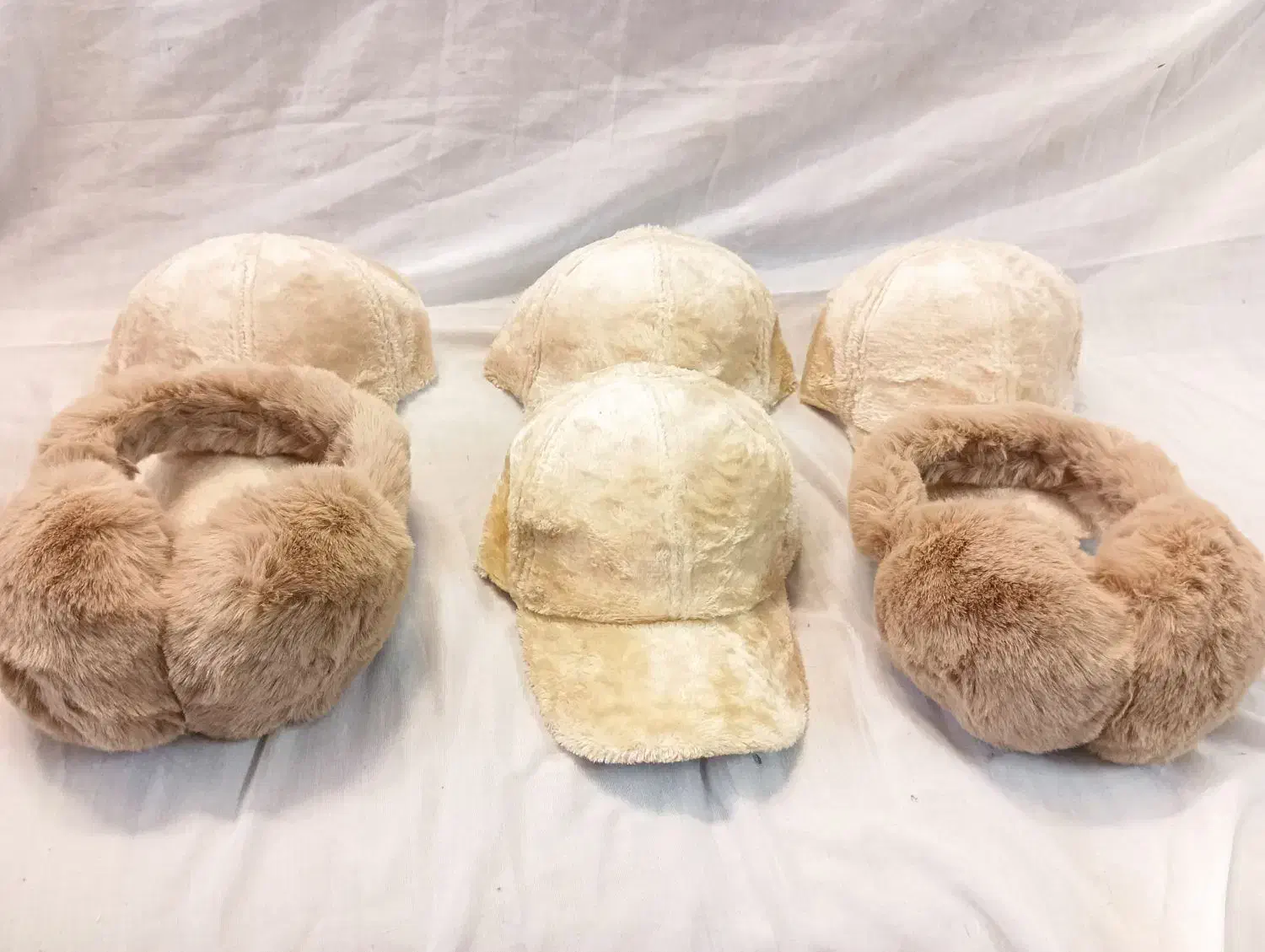 کلاه و گوش گیر|لباس|تهران, آذری|دیوار