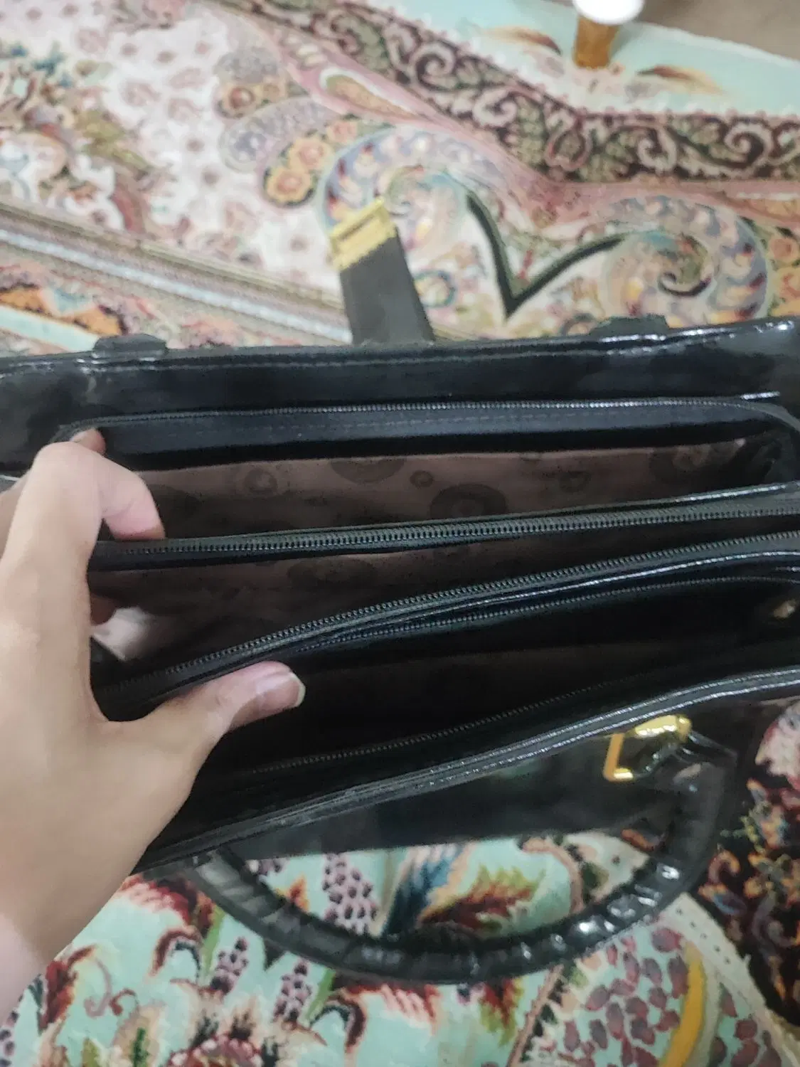 کیف|کیف، کفش، کمربند|ورامین, ورامین|دیوار