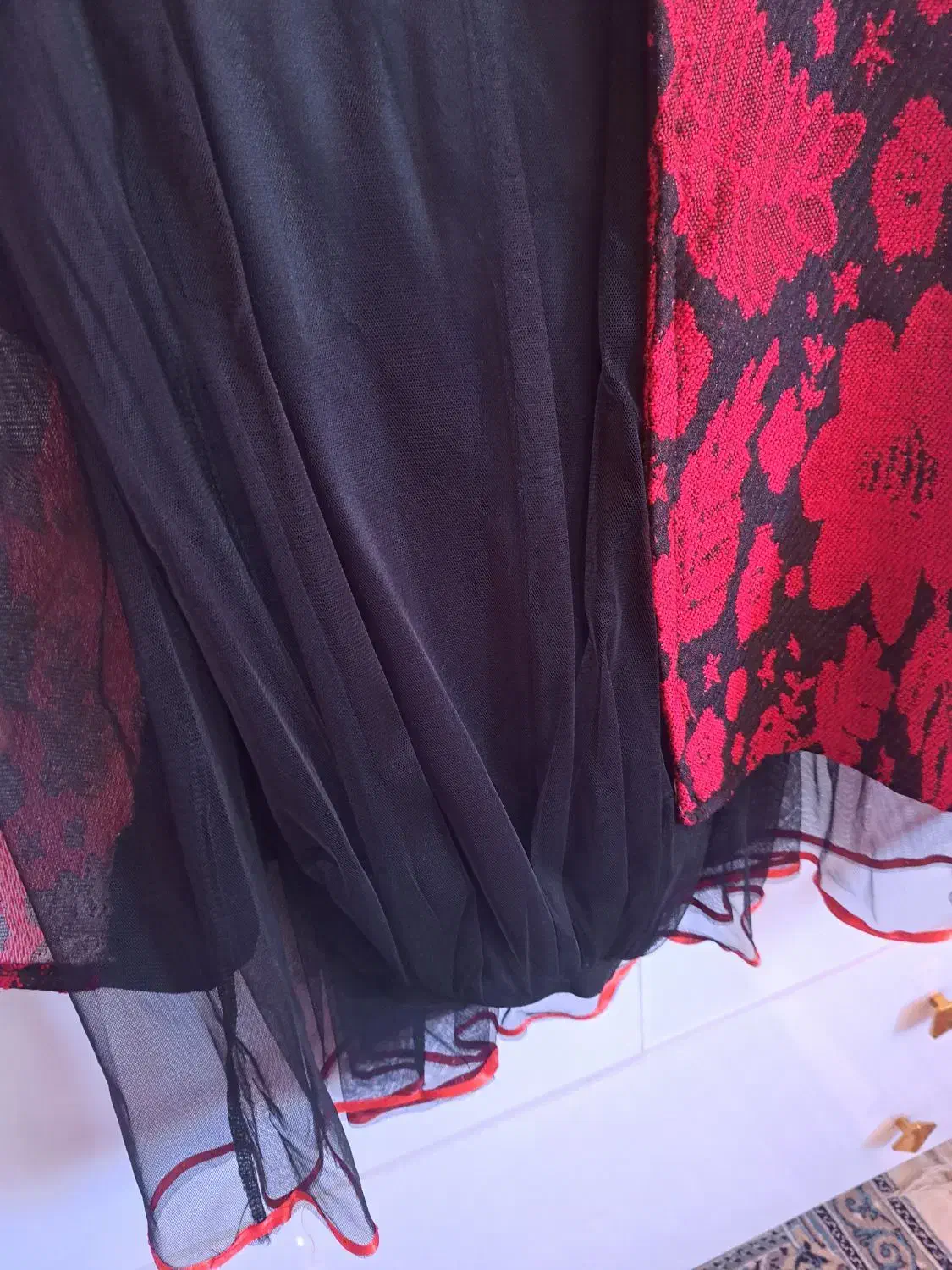 کت و دامن|لباس|تویسرکان, |دیوار