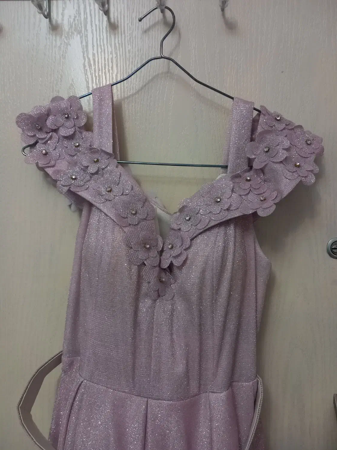 انواع لباس مجلسی و پاییزه|لباس|میانه, |دیوار