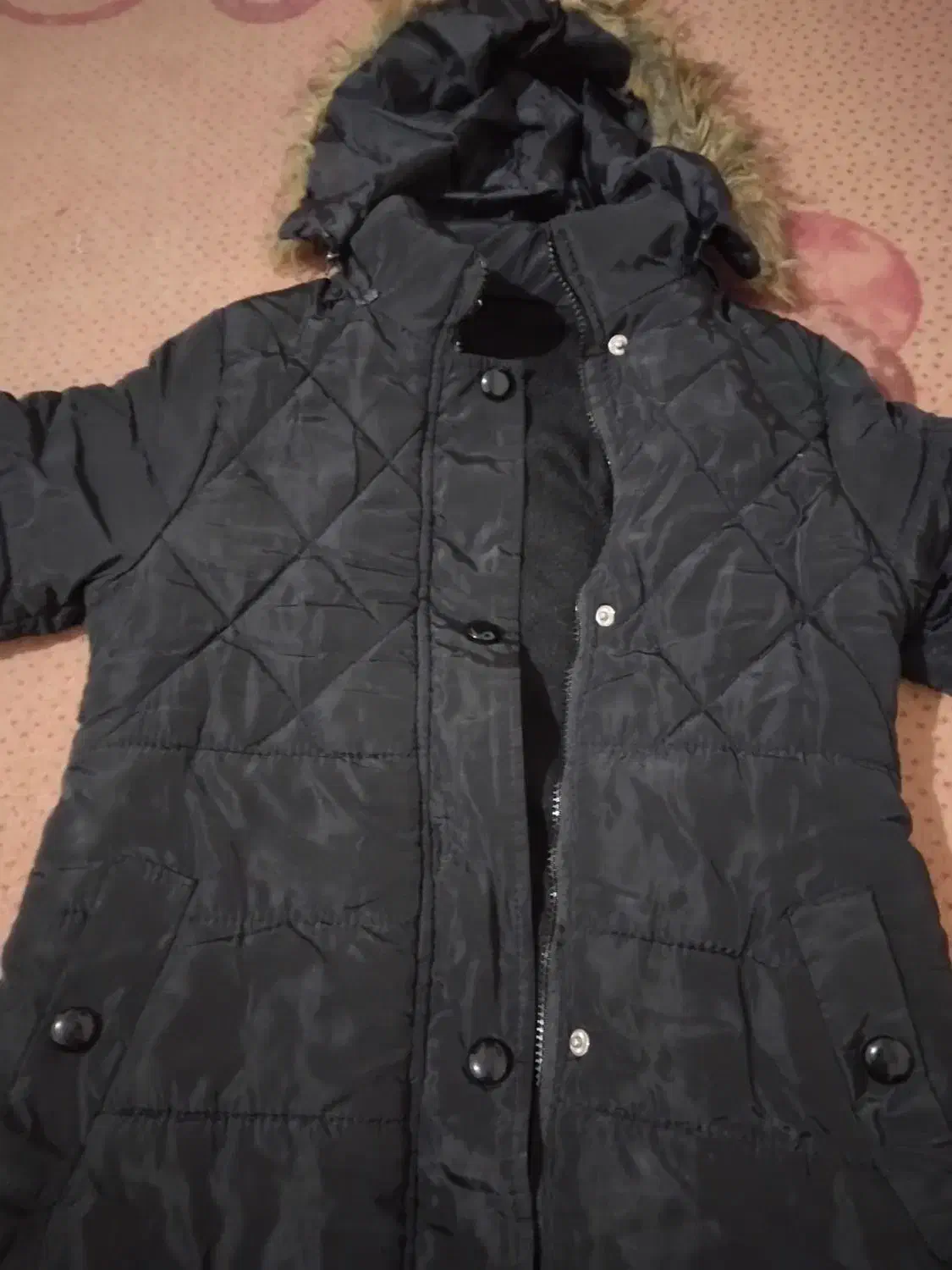 کاپشن|کفش و لباس بچه|رشت, عینک|دیوار