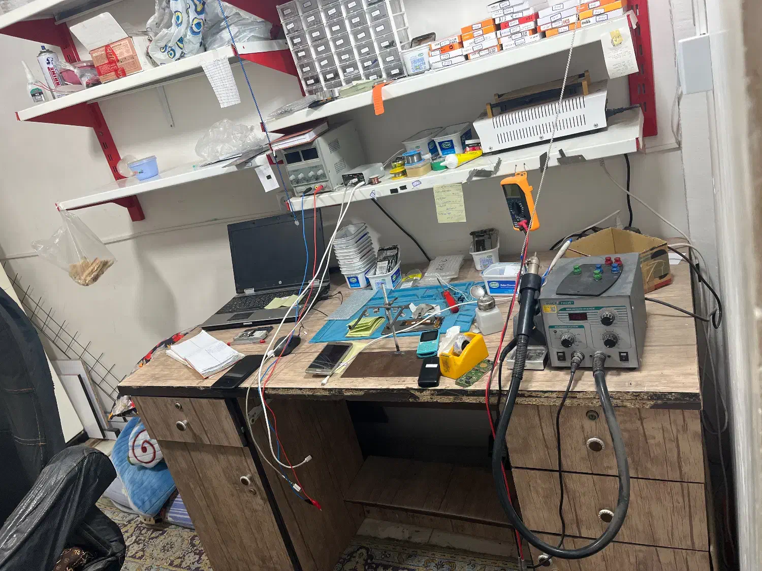 به یک تعمیر کار ماهر موبایل نیازمندیم|استخدام رایانه و فناوری اطلاعات|گنبد کاووس, |دیوار