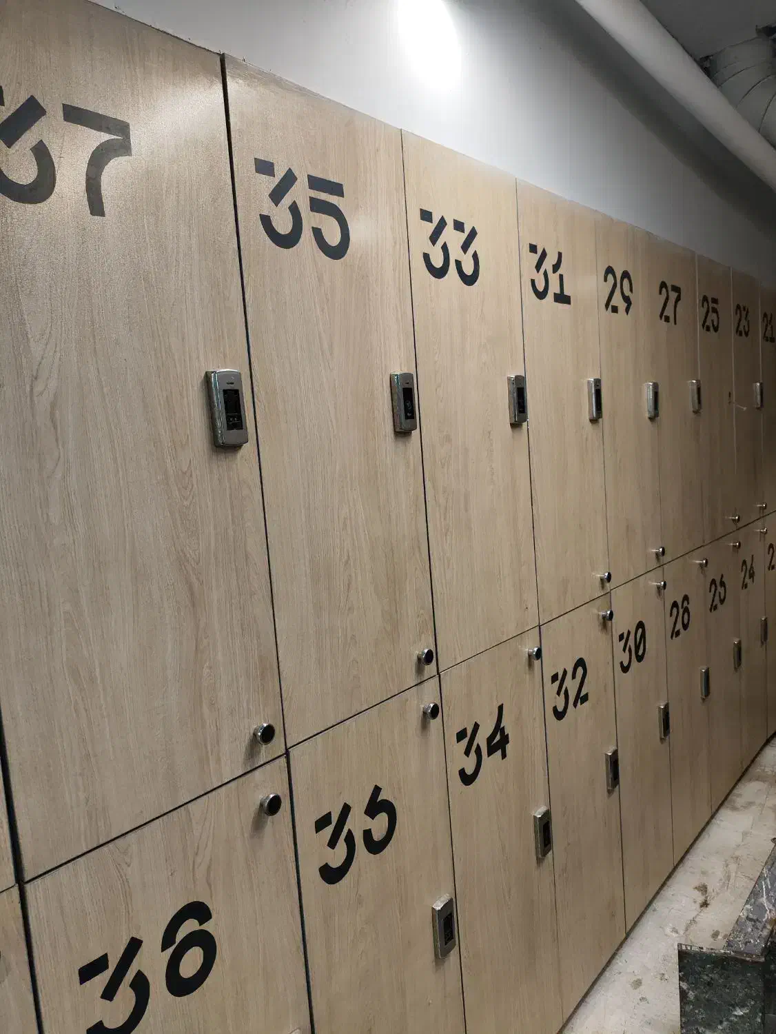 فروش قفل و کمد باشگاه بدنسازی|تجهیزات ورزشی|شیراز, فرهنگیان|دیوار