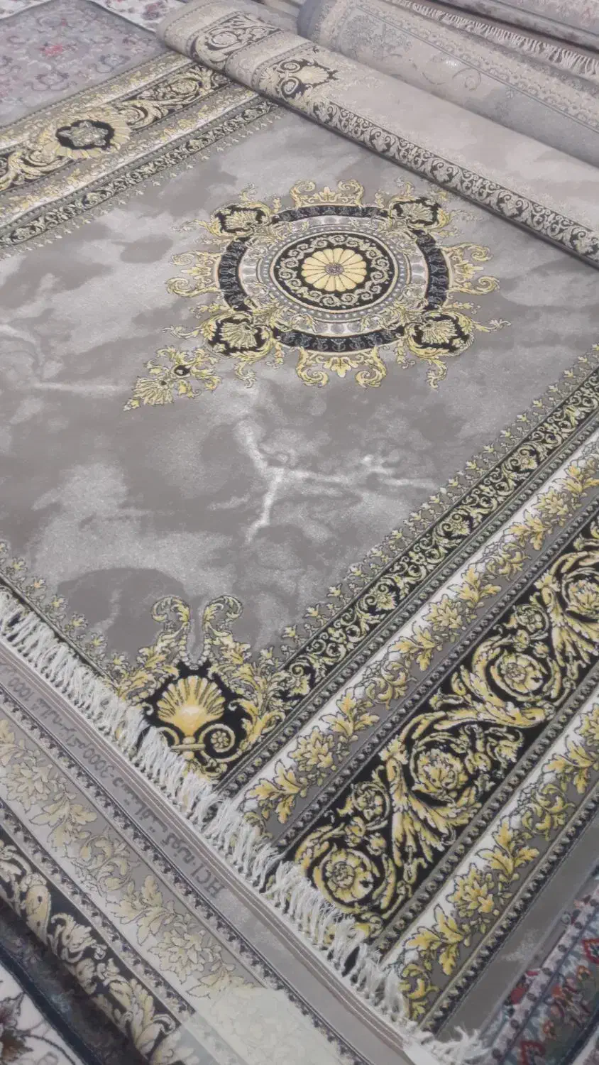 فرش ۹مترتک قیمت مناسب ۷۰۰ صددرصد اکرلیک نصف قیمت|فرش|بروجرد, |دیوار