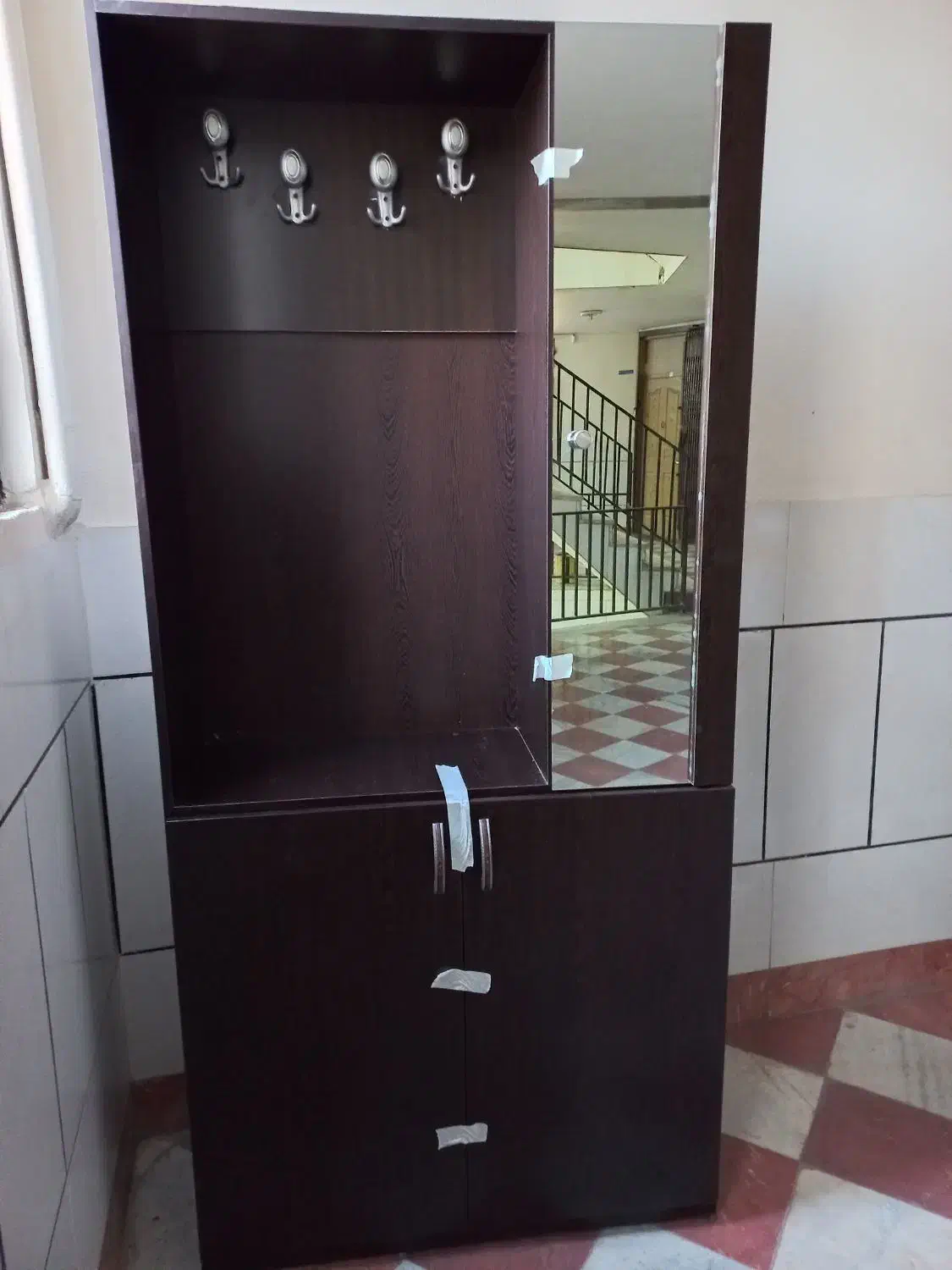 جاکفشی|جاکفشی، کمد، دراور|فولادشهر, B7|دیوار