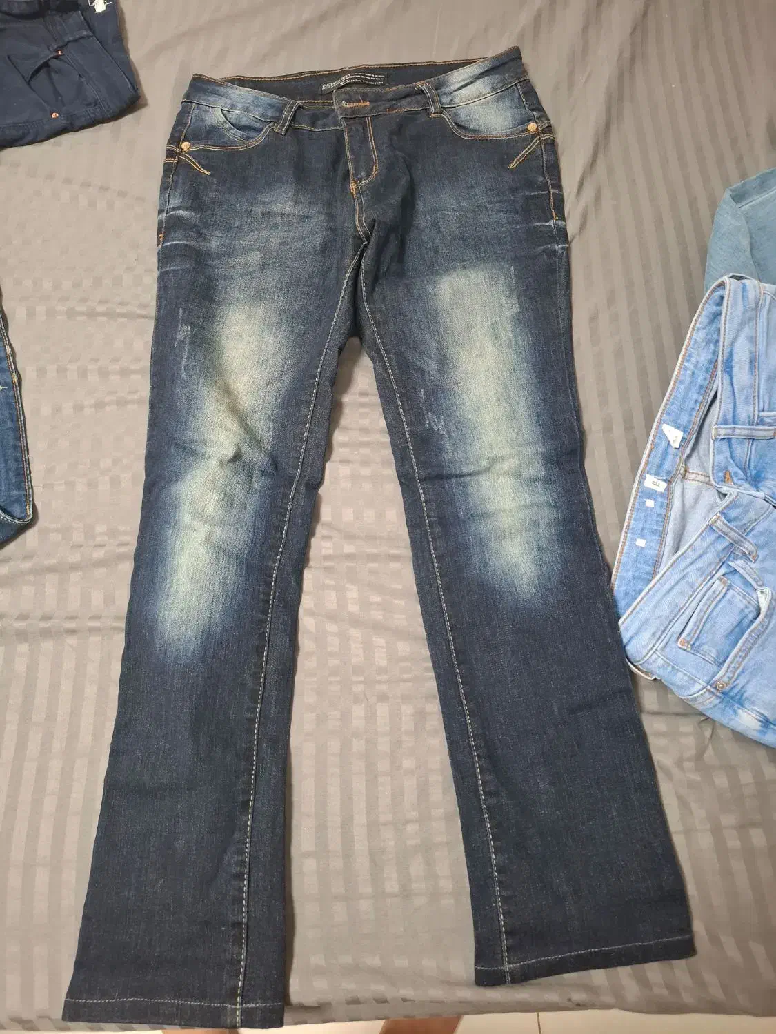 شلوار جین|لباس|شیراز, انجیر|دیوار