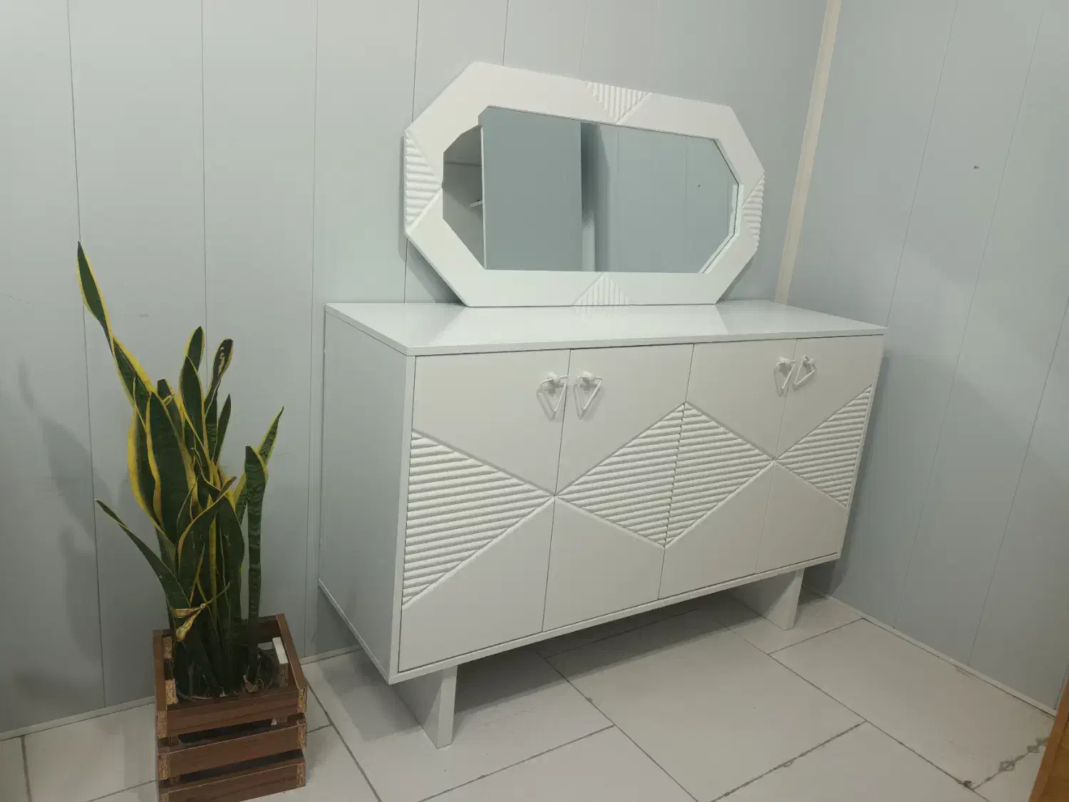 ست میز کنسول و آینه و میز تیوی در مدل های مختلف|بوفه، ویترین، کنسول|گنبد کاووس, |دیوار