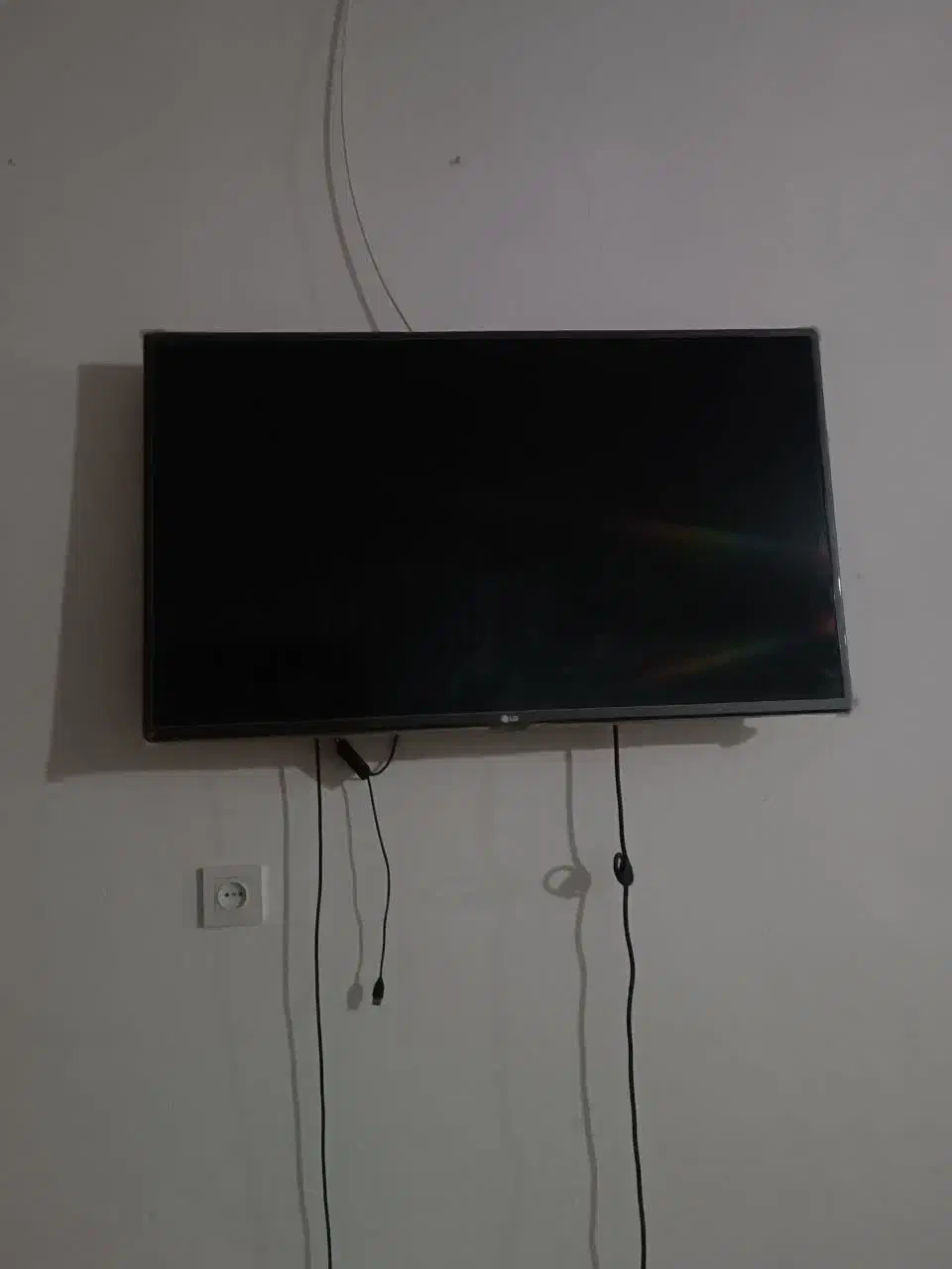 تلویزیون ۴۲ ال جی|تلویزیون و پروژکتور|الوند, |دیوار