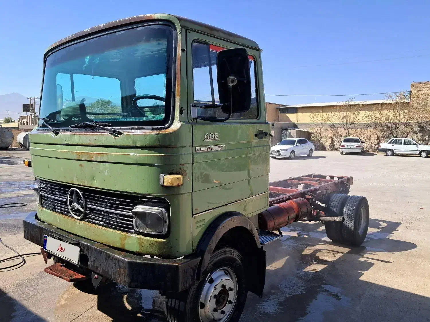 خاور ۸۰۰۸ بدون رنگ|خودرو سنگین|کاشان, فاز ۲ ناجی آباد|دیوار