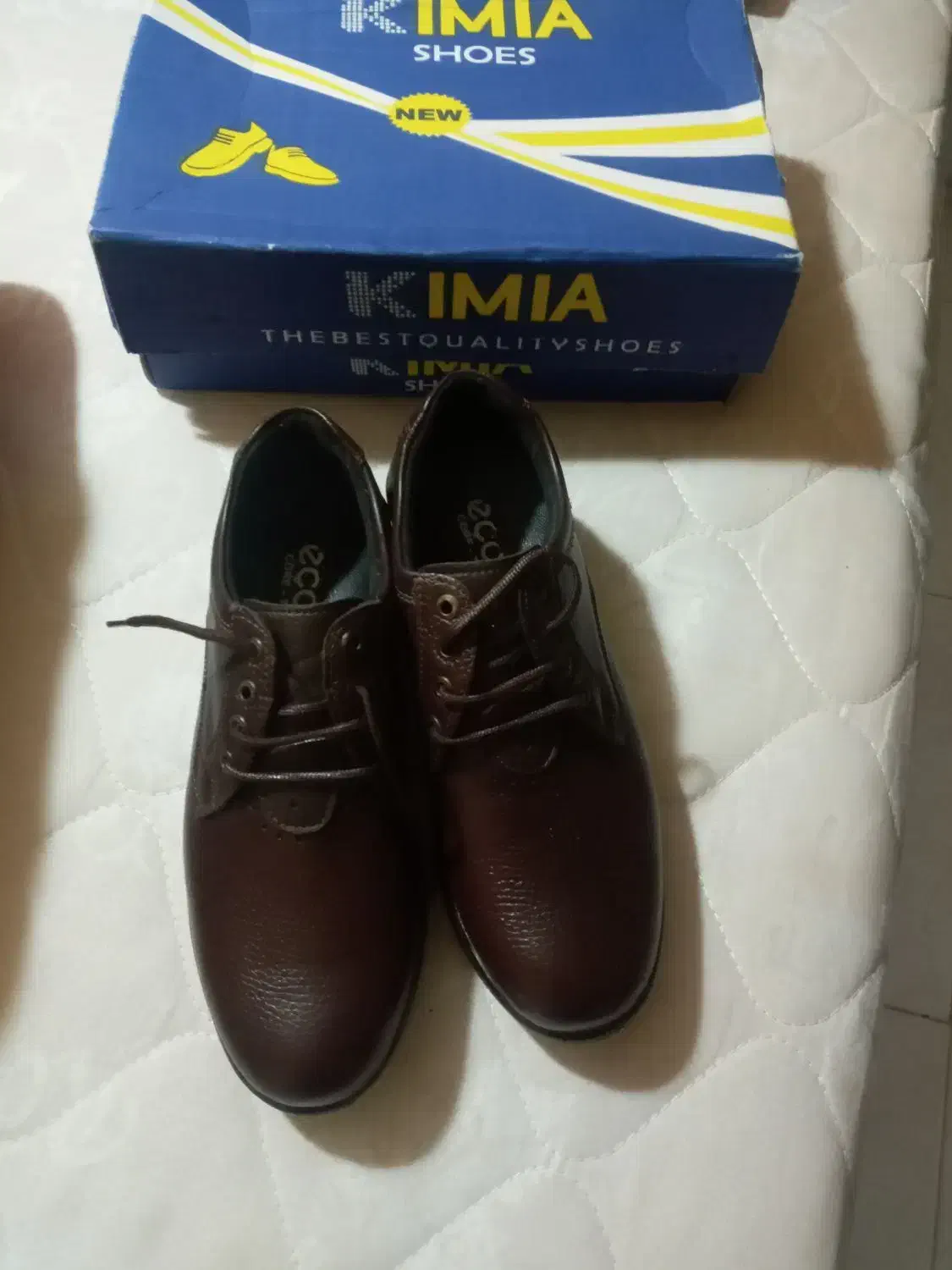 کفش طبی|کیف، کفش، کمربند|رشت, منظریه|دیوار